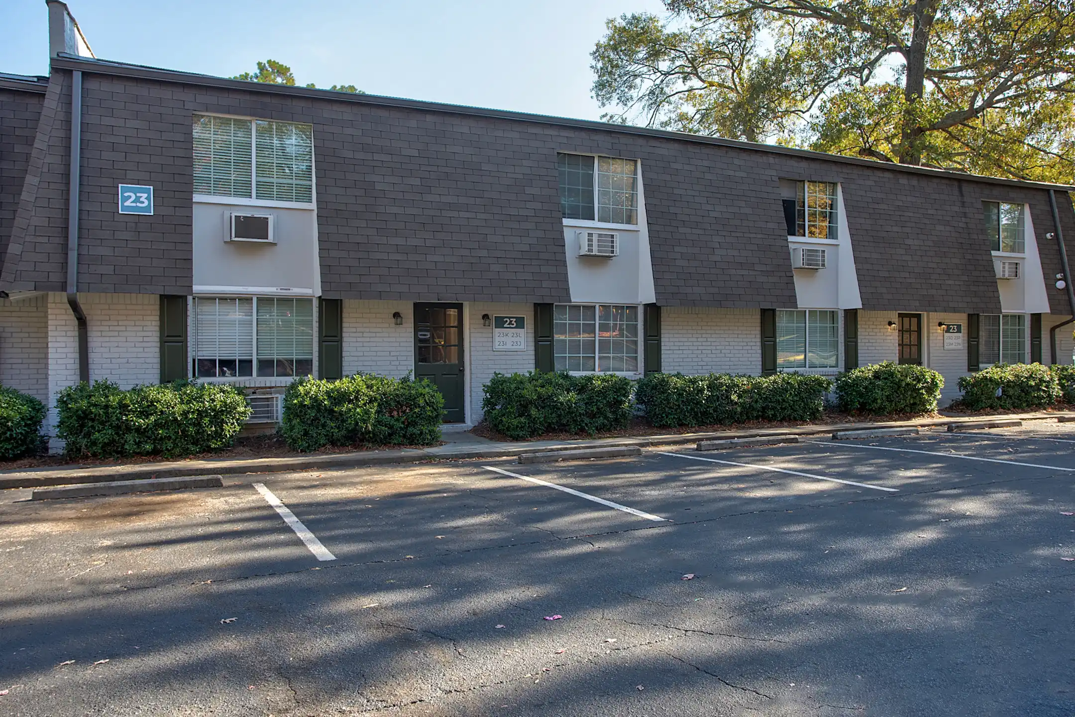 The Woods on Tara 6726 Tara Blvd Jonesboro, GA Apartments for Rent