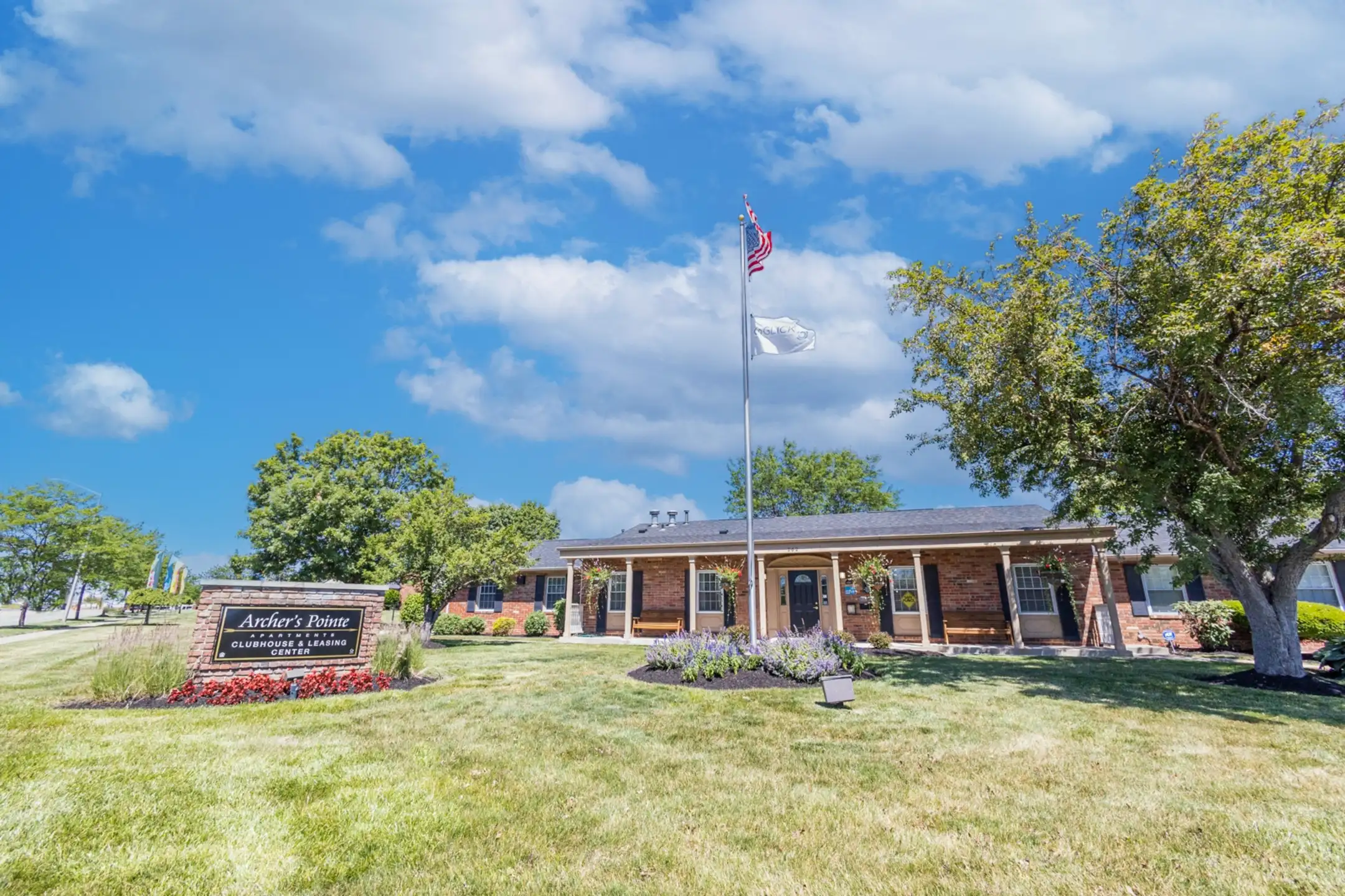 Archer's Pointe Apartments of Fort Wayne 262 W Washington Center Rd