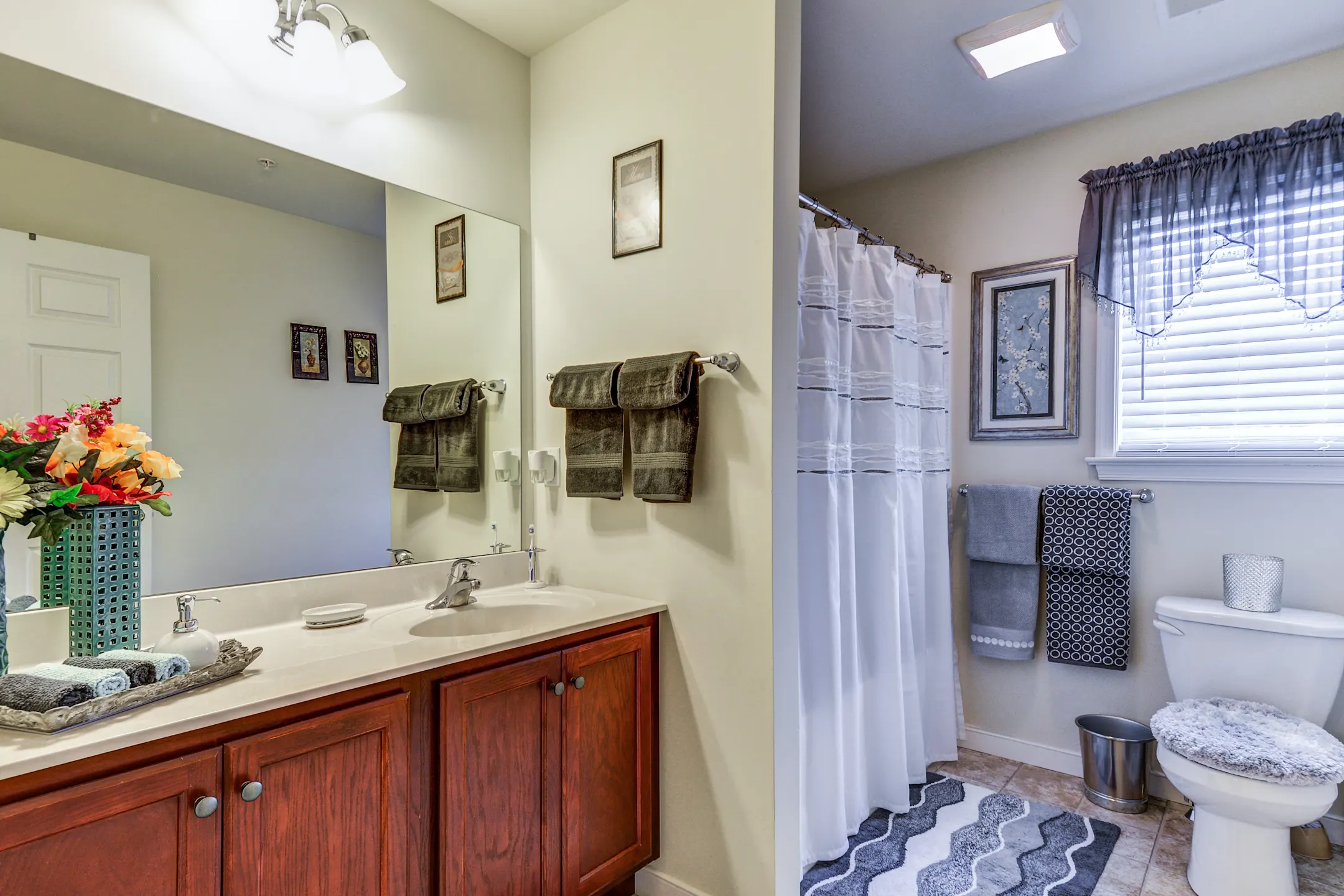 Stonebrook At Northside Crossing Apartments Palmyra, PA 17078