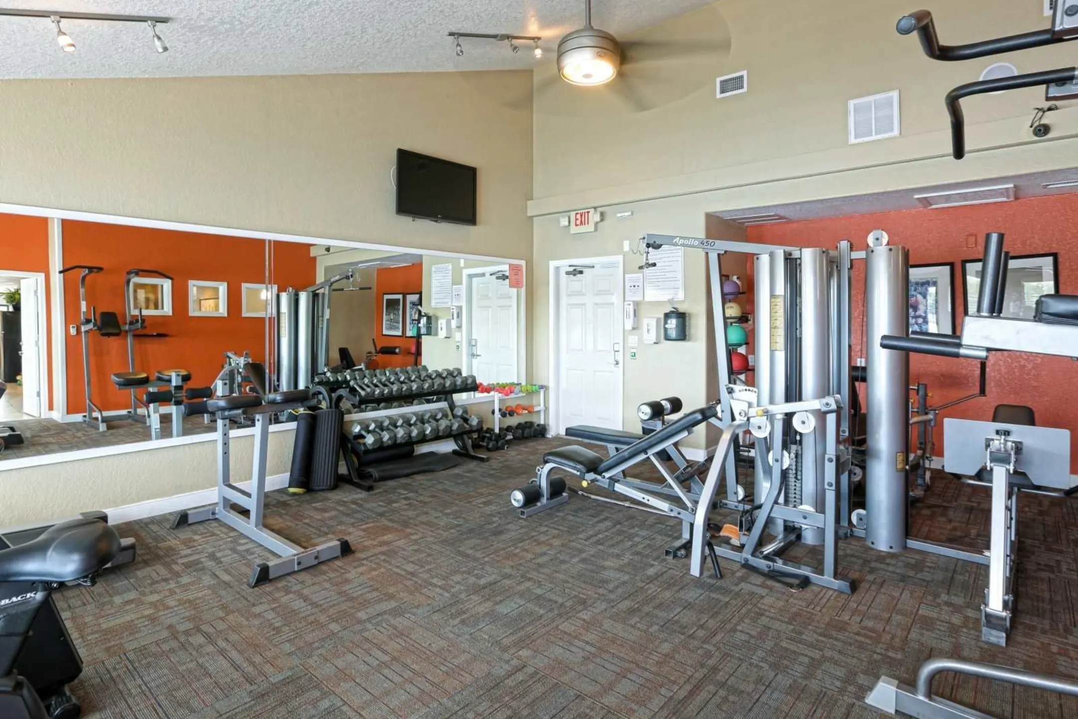 Fitness Weight Room - Fountain Lake Apartments - Bradenton, FL