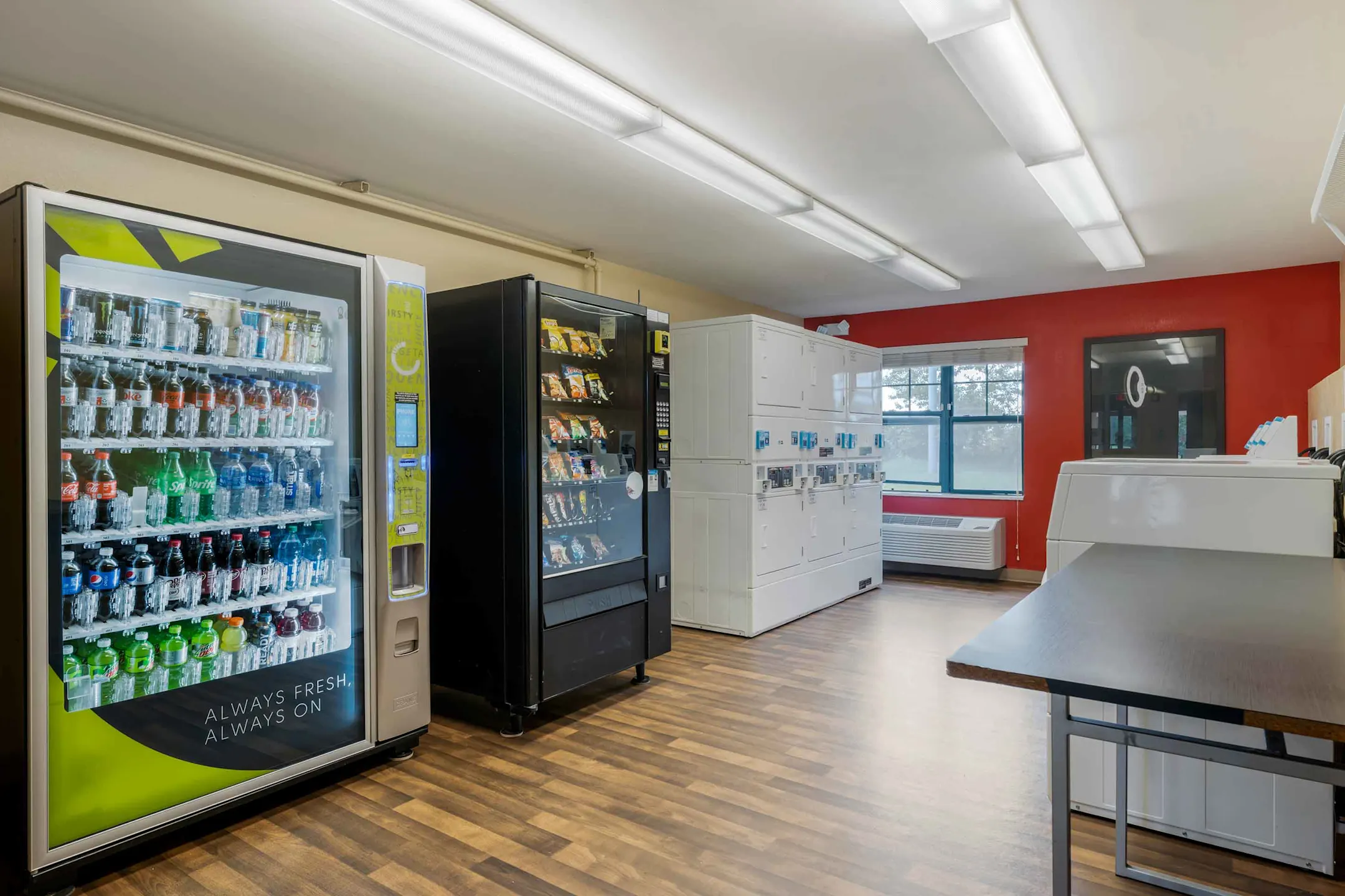 Furnished Studio Chicago Gurnee Apartments Gurnee, IL 60031