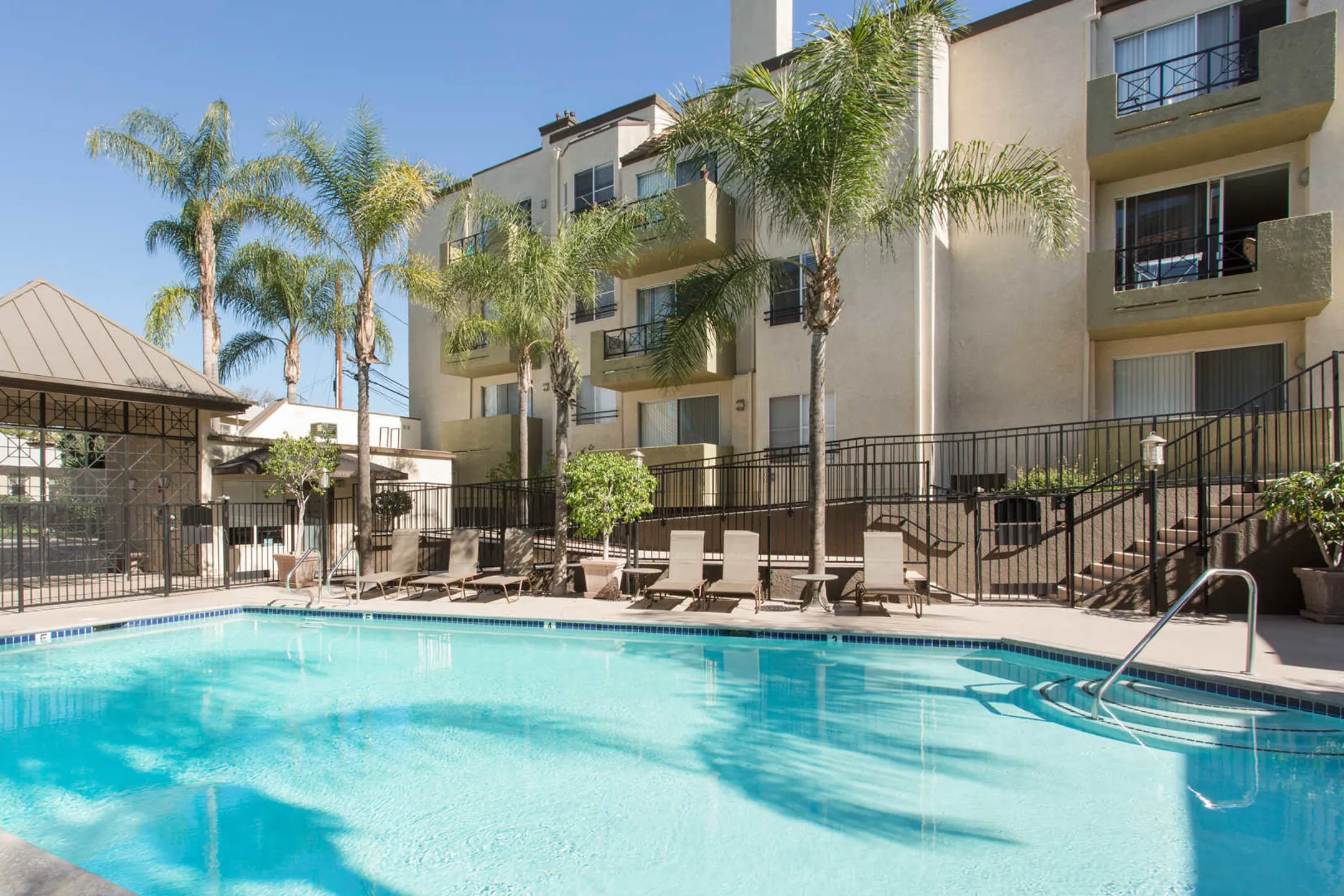 Kenwood Mews - 230 N Kenwood St | Burbank, CA Apartments for Rent | Rent.