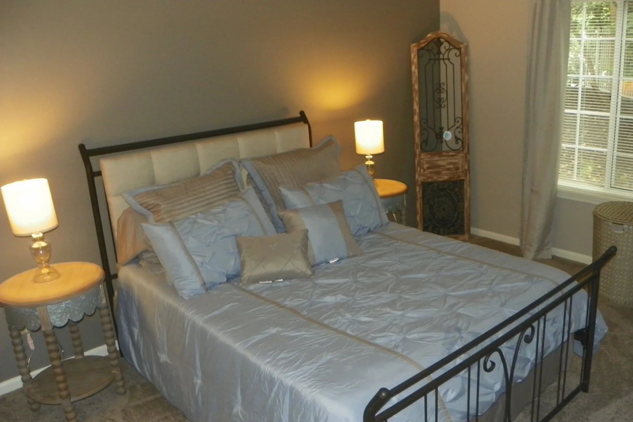 Bedroom - Oak Lake At Crooked Creek - Indianapolis, IN