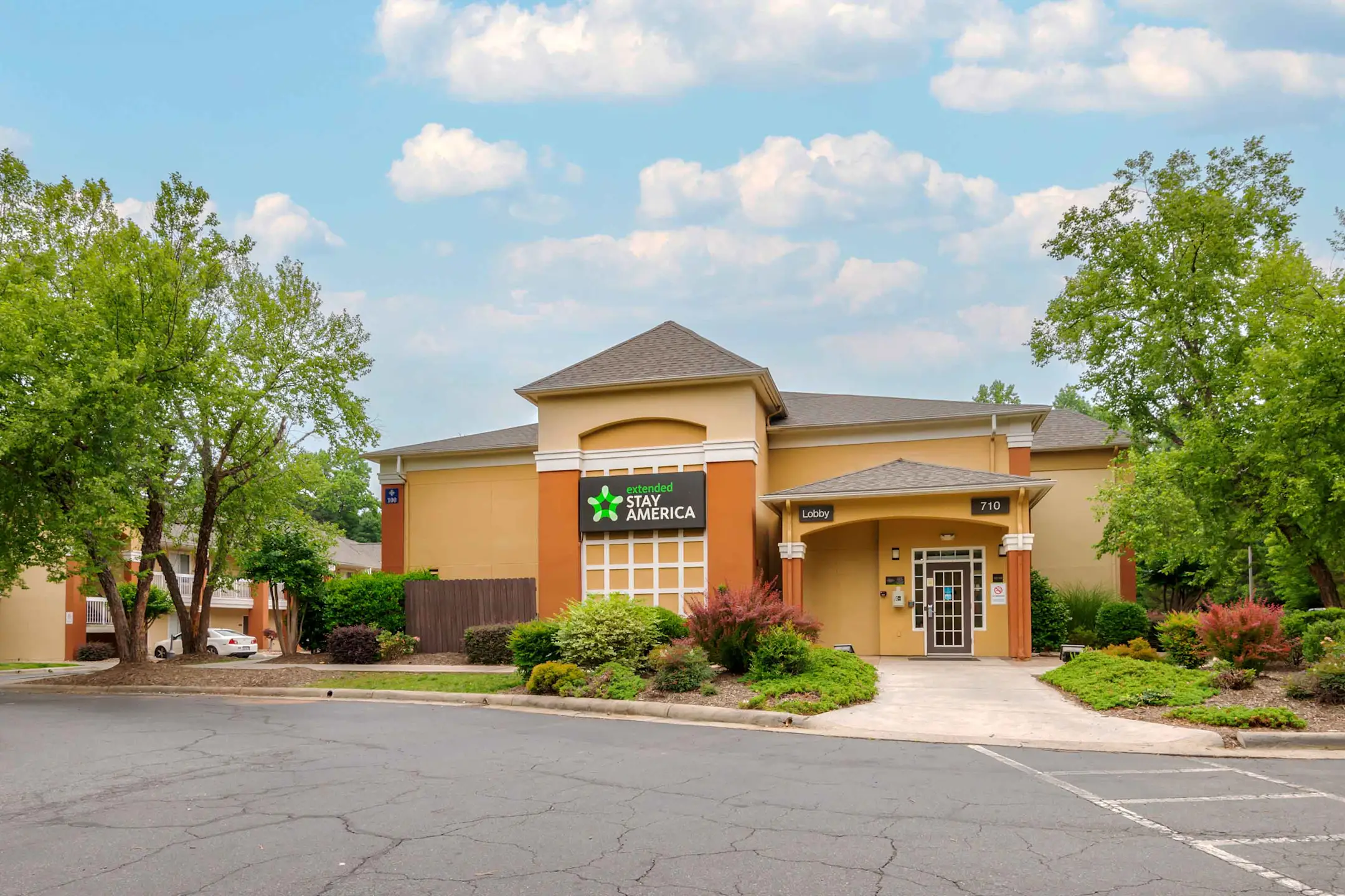 Furnished Studio Charlotte Airport 710 Yorkmont Road Charlotte