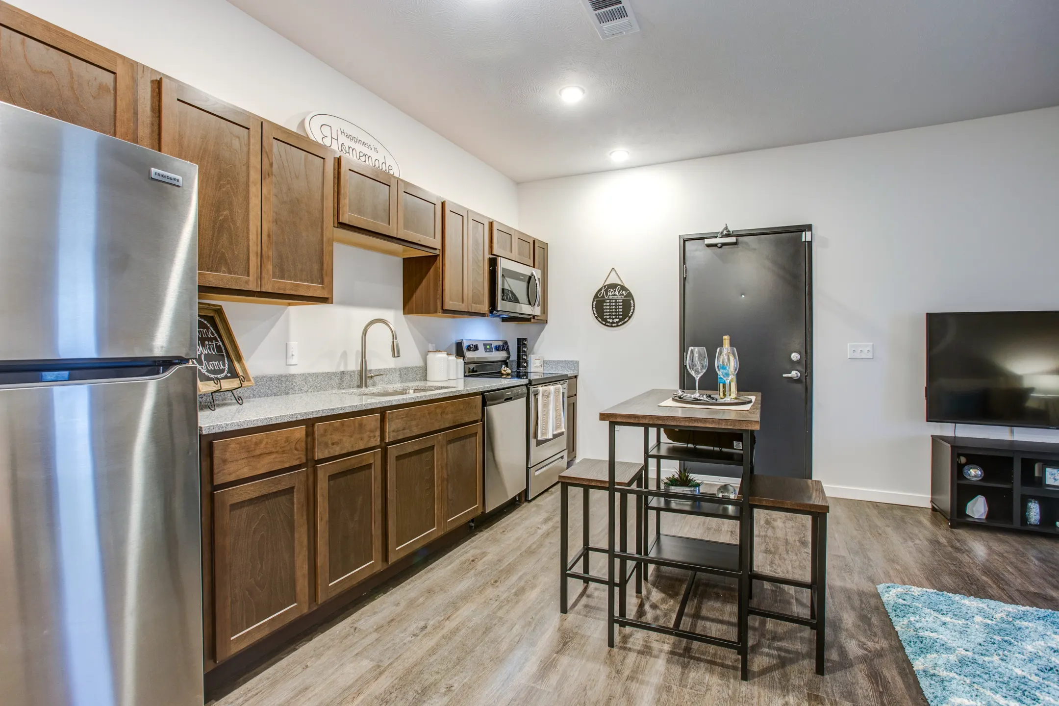 Lofts at Fox Ridge Apartments - Raymore, MO 64083