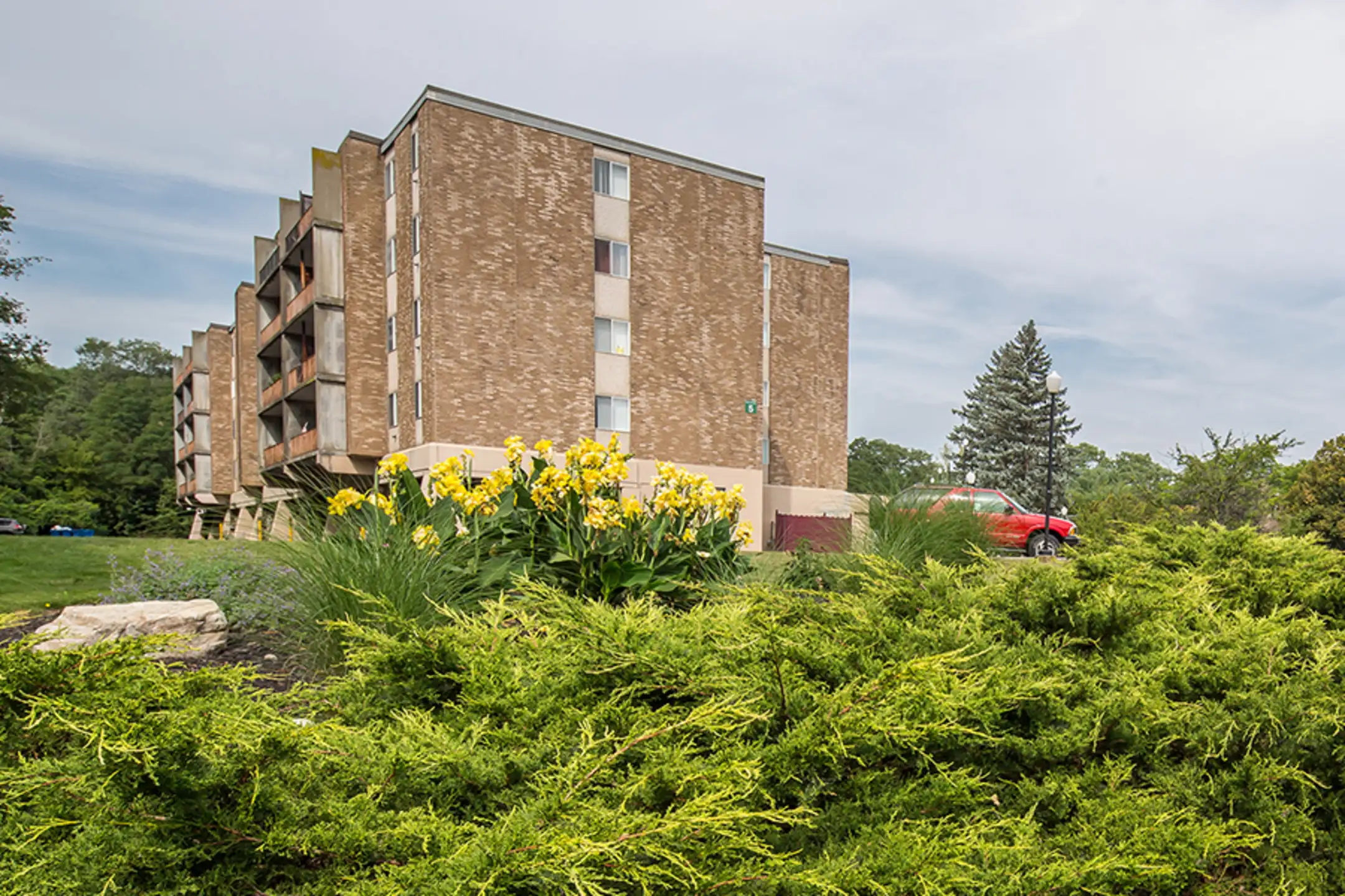 Park Guilderland Apartments 457 State Route 146 Guilderland Center, NY Apartments for Rent