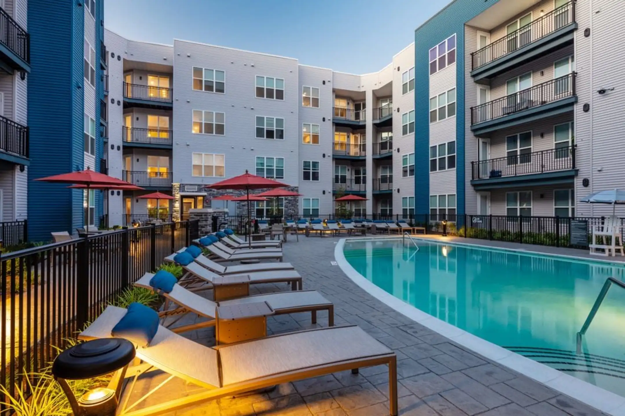 Avalon Apartments Teaneck