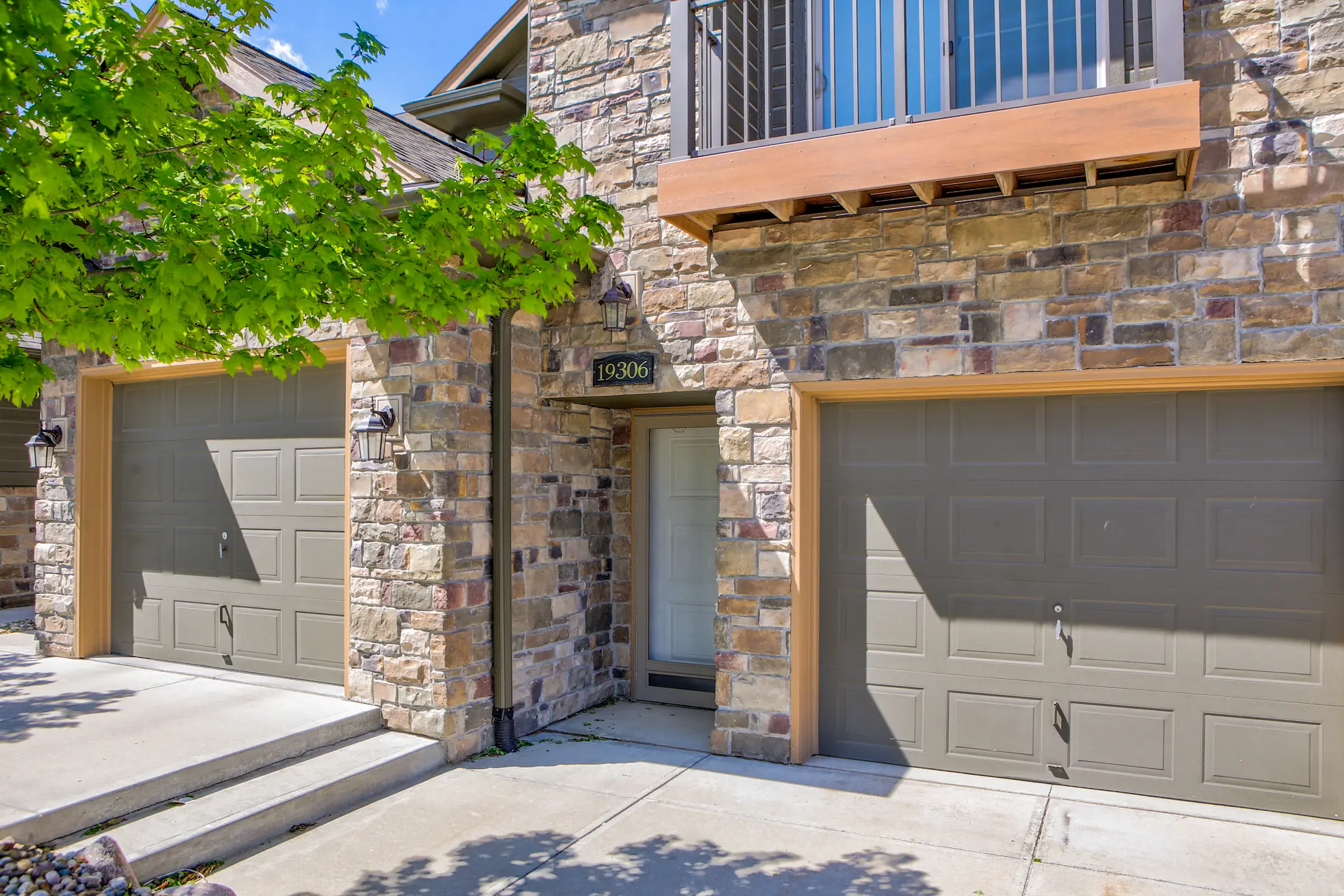 Bellbrook Townhome Apartments 19224 Olive Plz Gretna, NE Townhomes