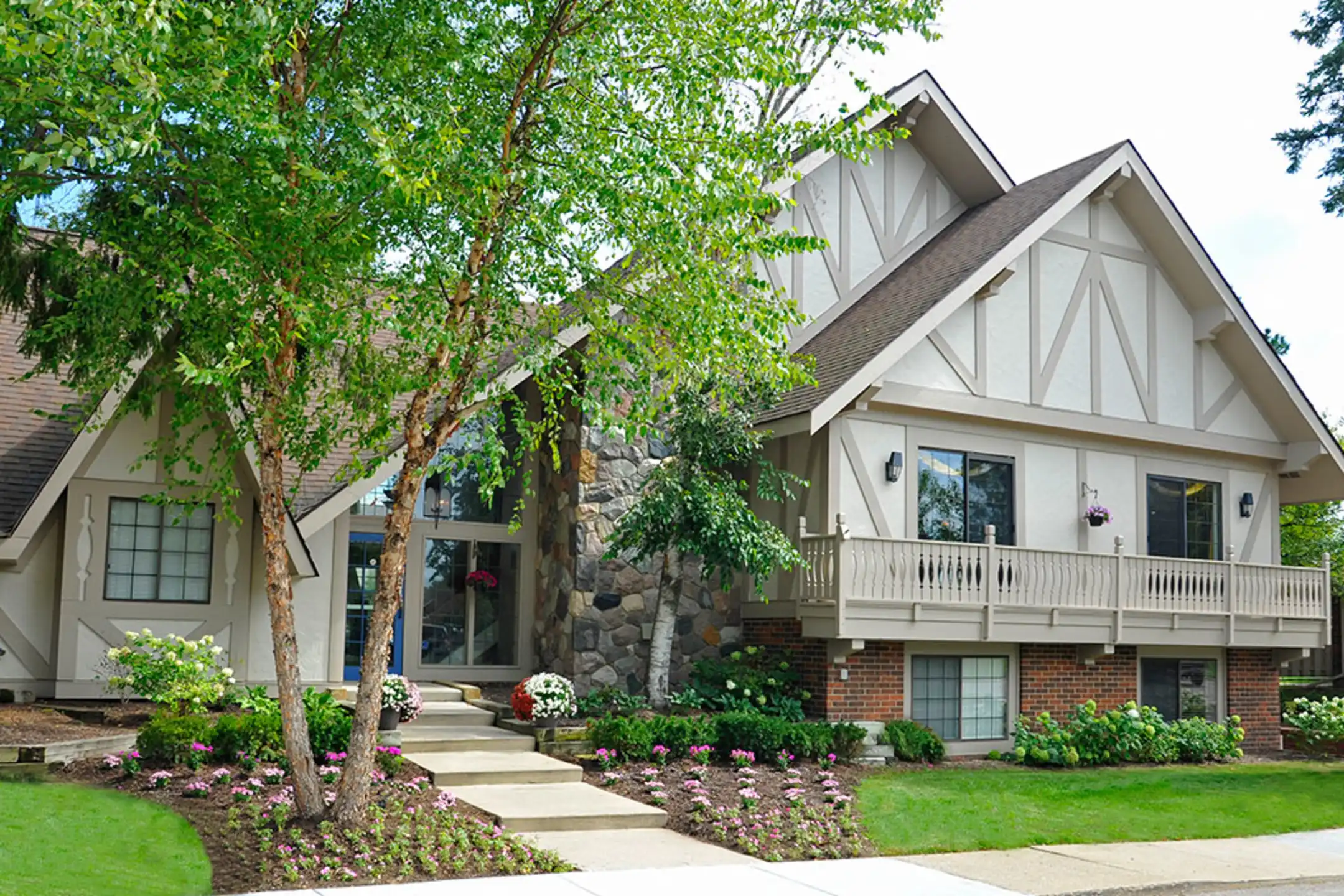 Rivers Edge Apartments Waterford, MI 48327