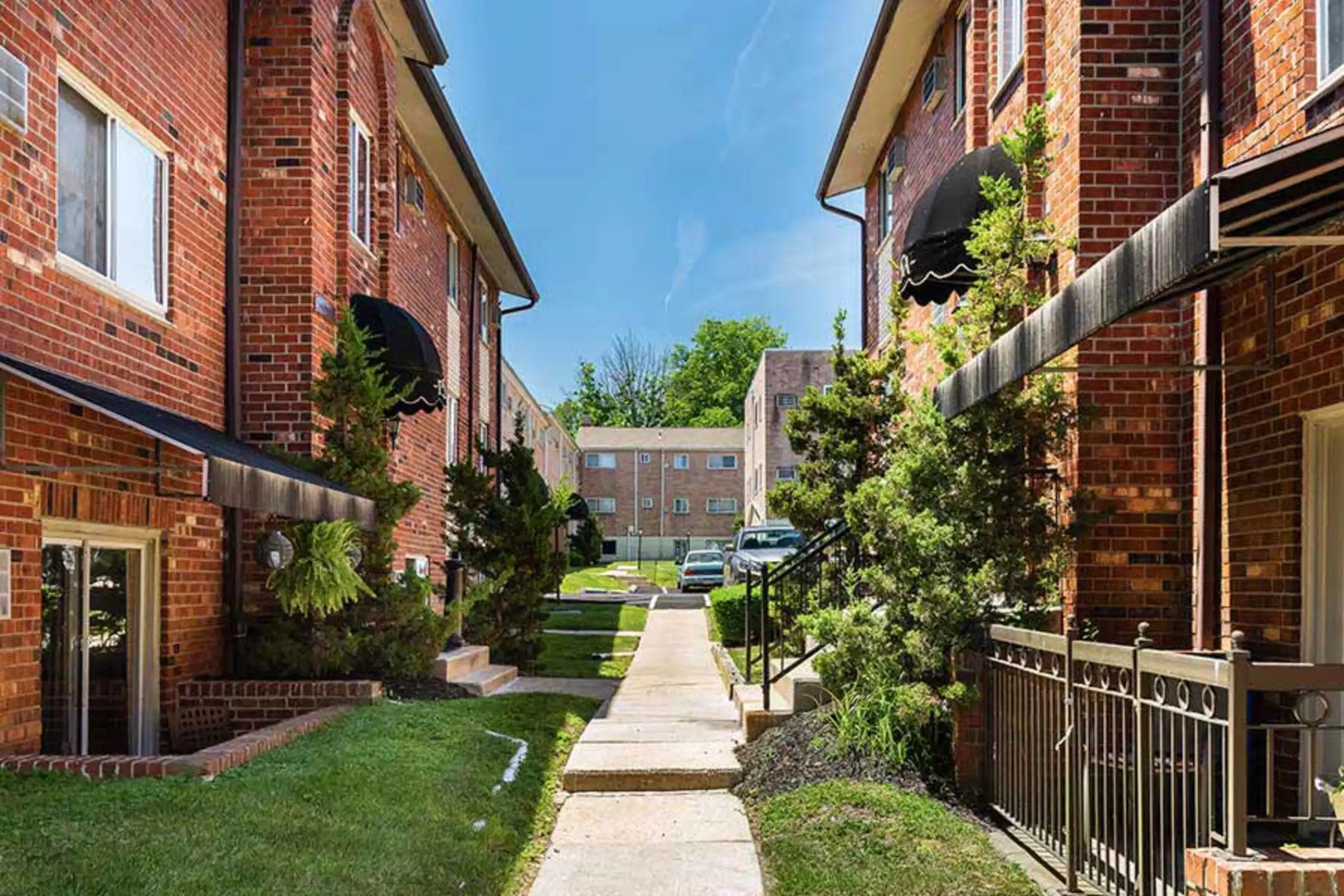 Presidential Square 640 South Ave Ofc G3 Secane, PA Apartments for