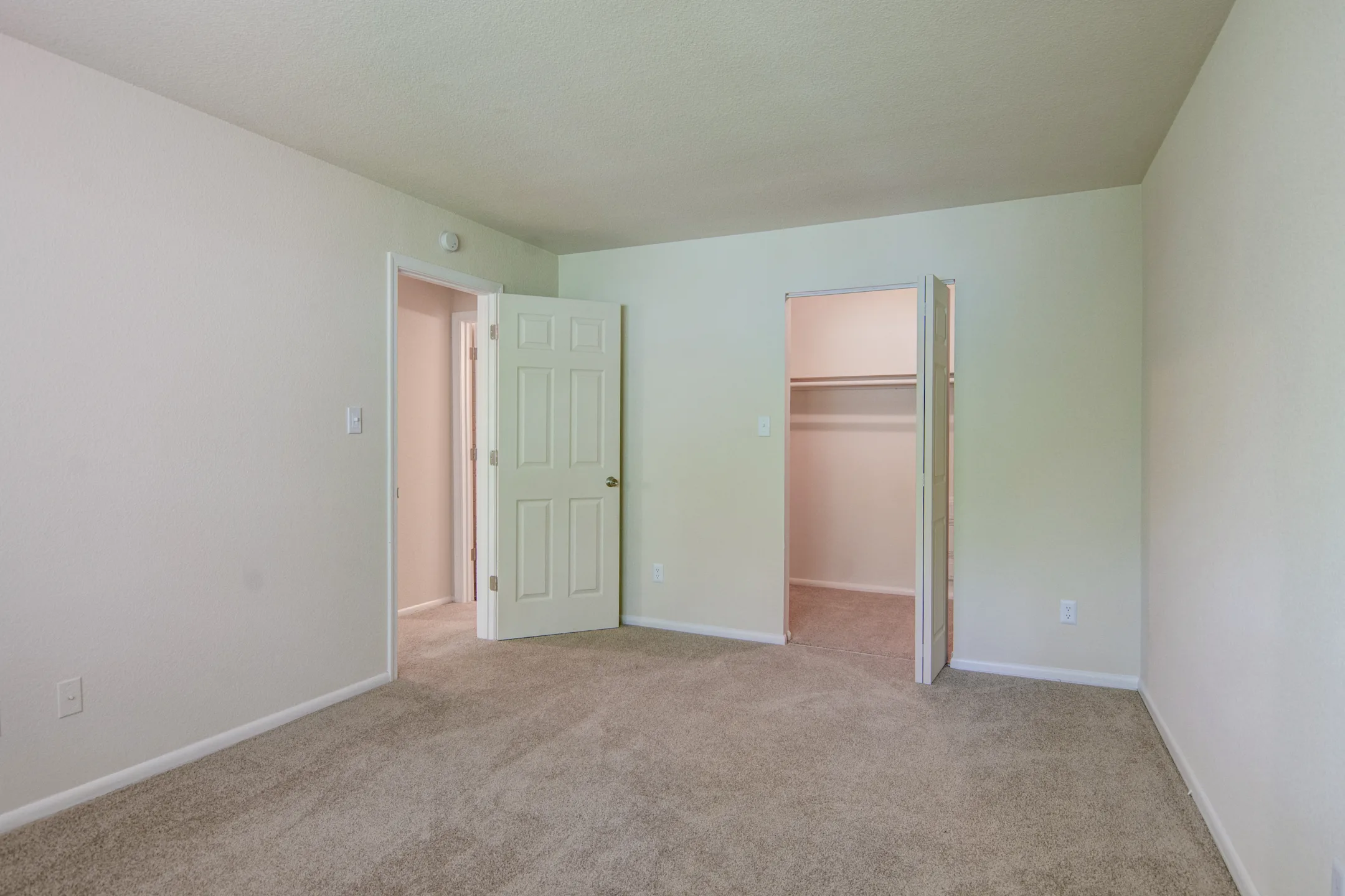 Hodges Manor 1008 Cherokee Rd Portsmouth, VA Apartments for Rent