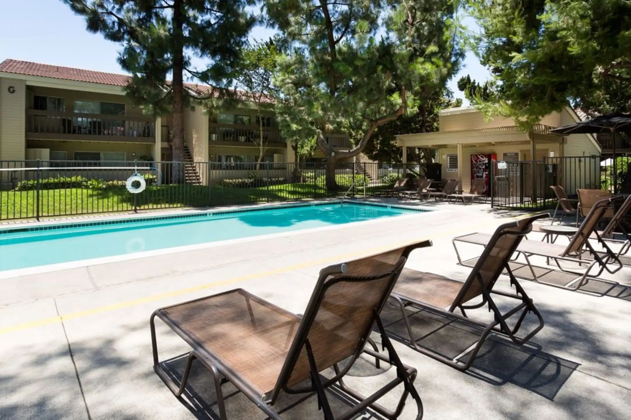 eaves San Dimas Canyon 325 S San Dimas Canyon Rd San Dimas, CA