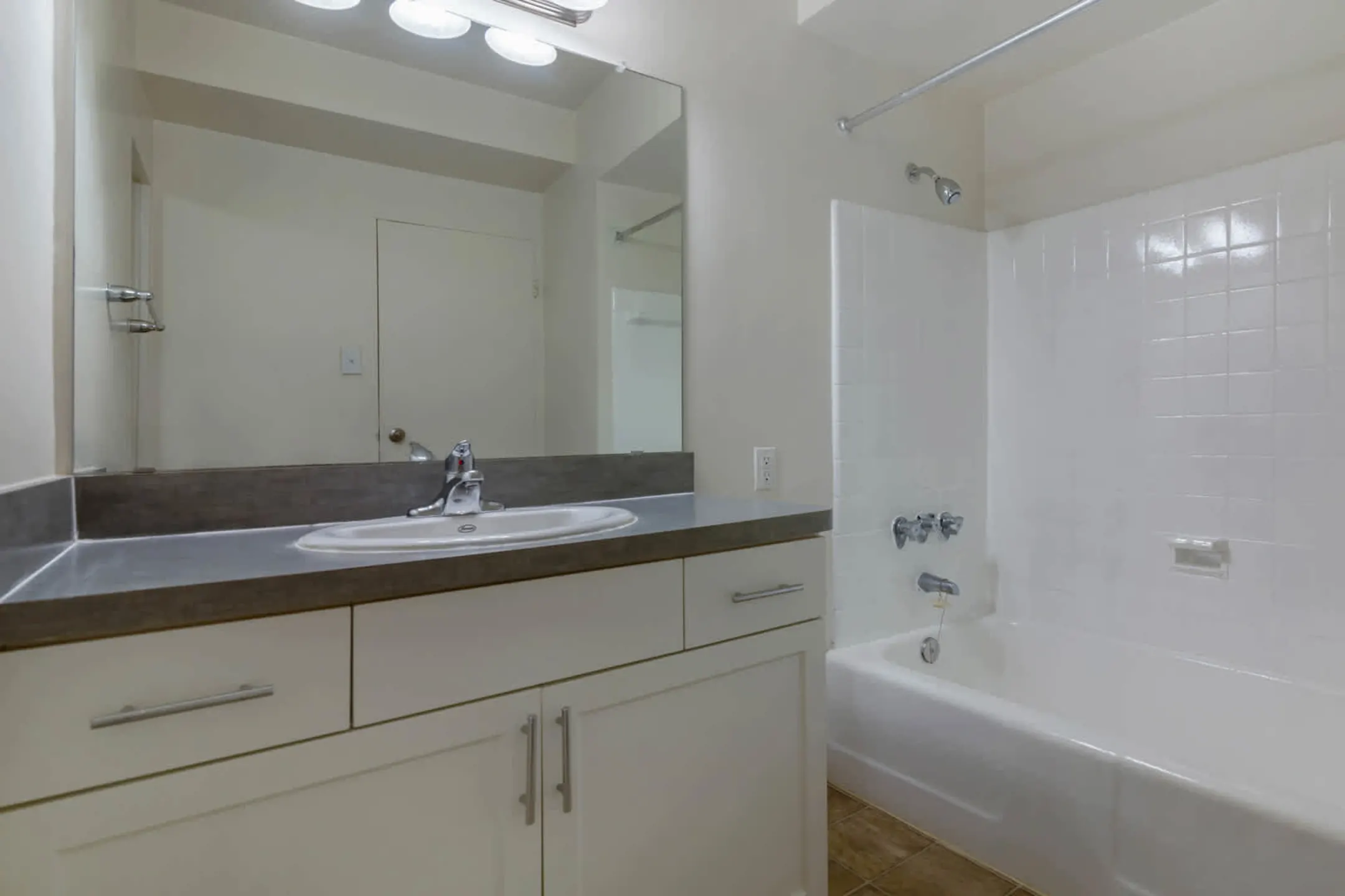 Bathroom - 1500 Mass - Washington, DC