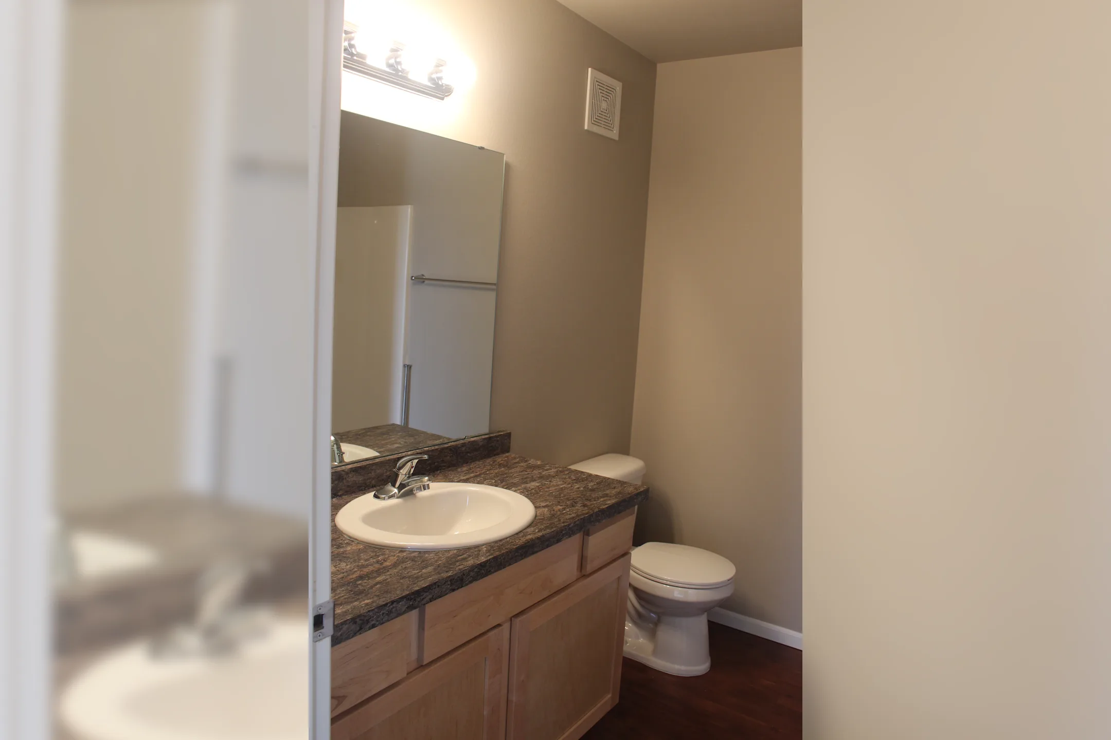 Aspen Trail Apartments Apartments Fargo, ND 58104