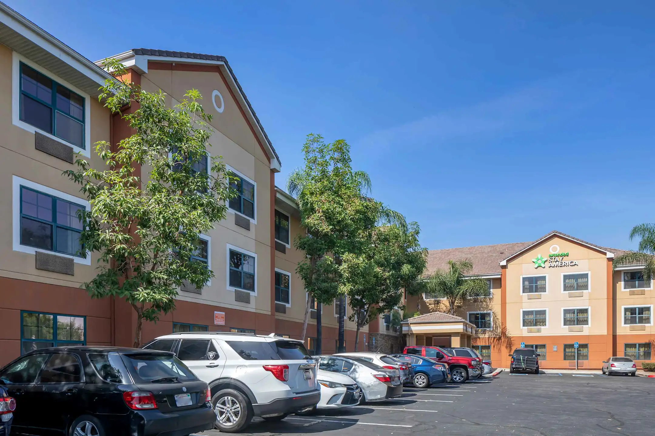 Furnished Studio Los Angeles La Mirada 14775 Firestone Blvd La