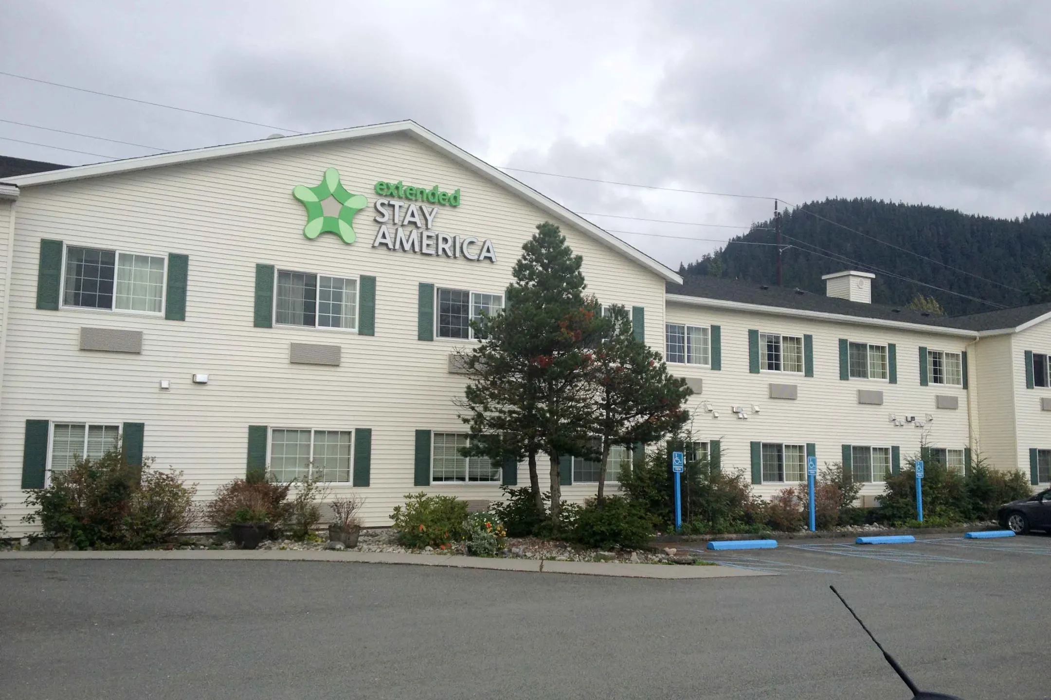 Furnished Studio Juneau Shell Simmons Drive Apartments Juneau, AK 99801
