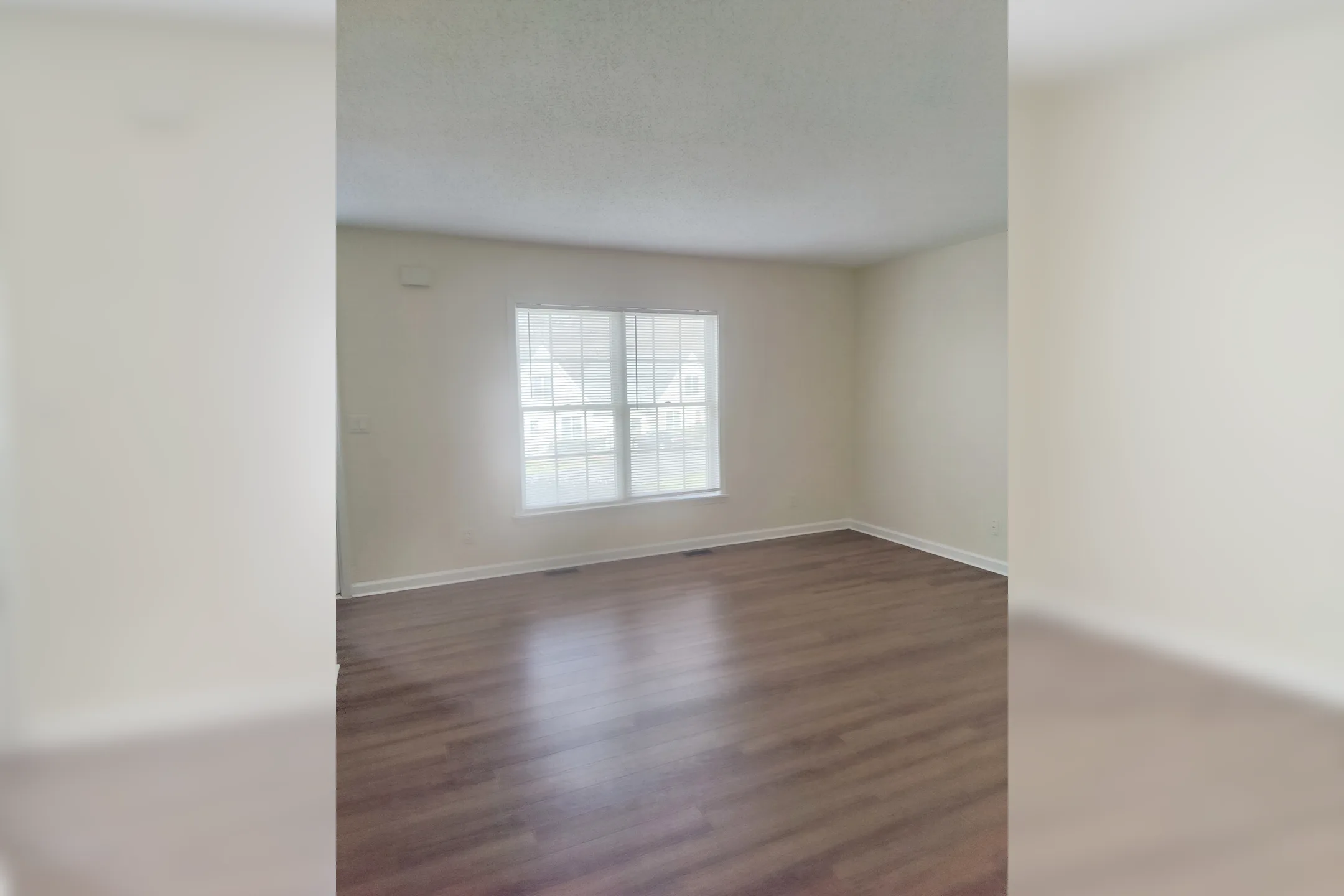 Deerfield Village Apartments Niantic, CT 06357