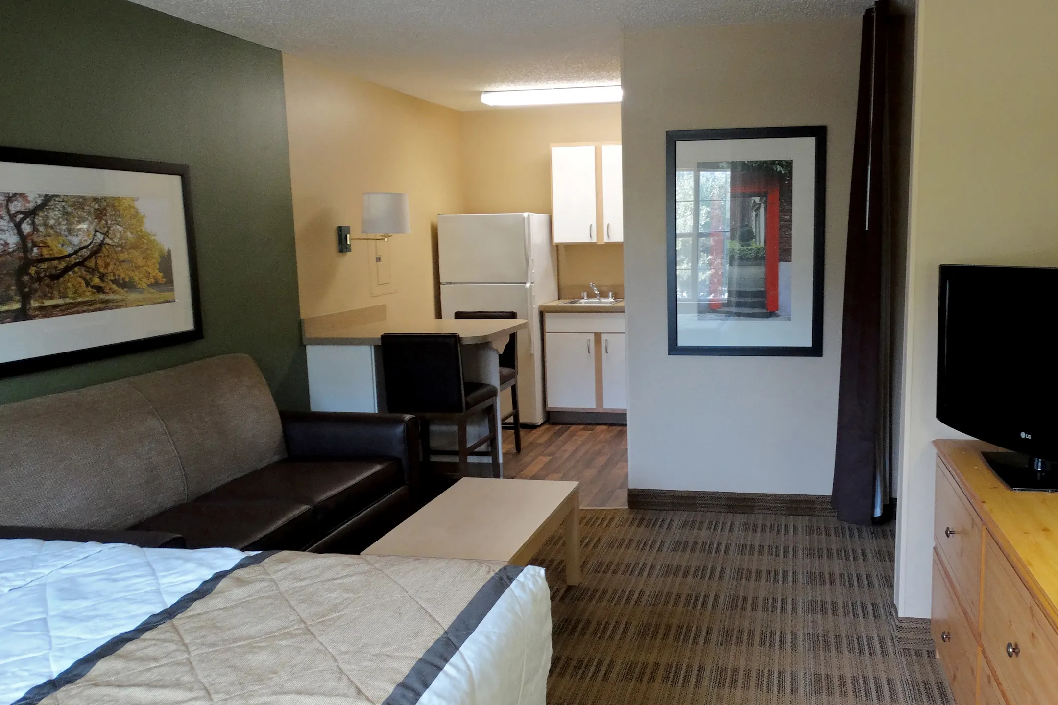 Furnished Studio Kansas City Shawnee Mission 6451 East Frontage Rd Merriam, KS