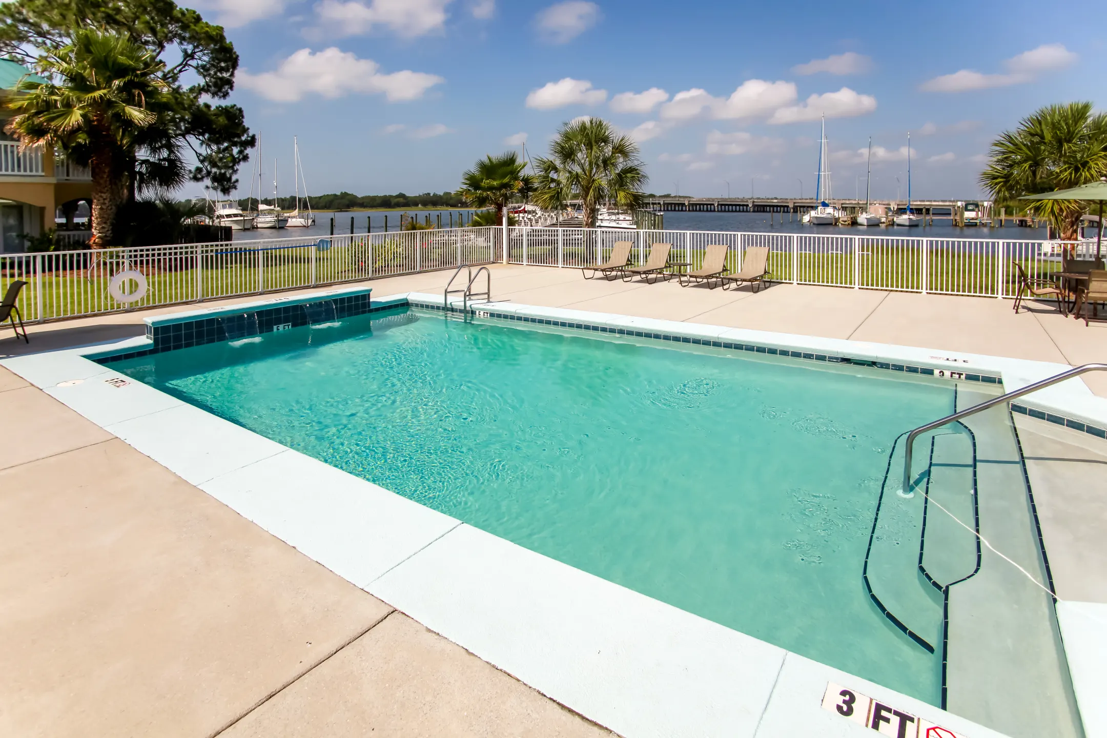 Pool - Landings of Pensacola Condominiums - Pensacola, FL
