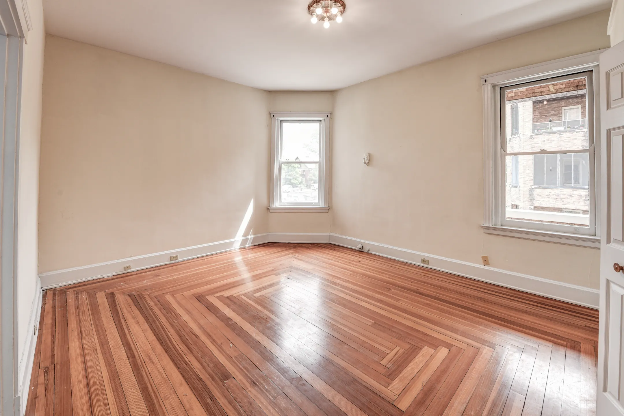 The Clermont Apartments Cincinnati, OH 45206