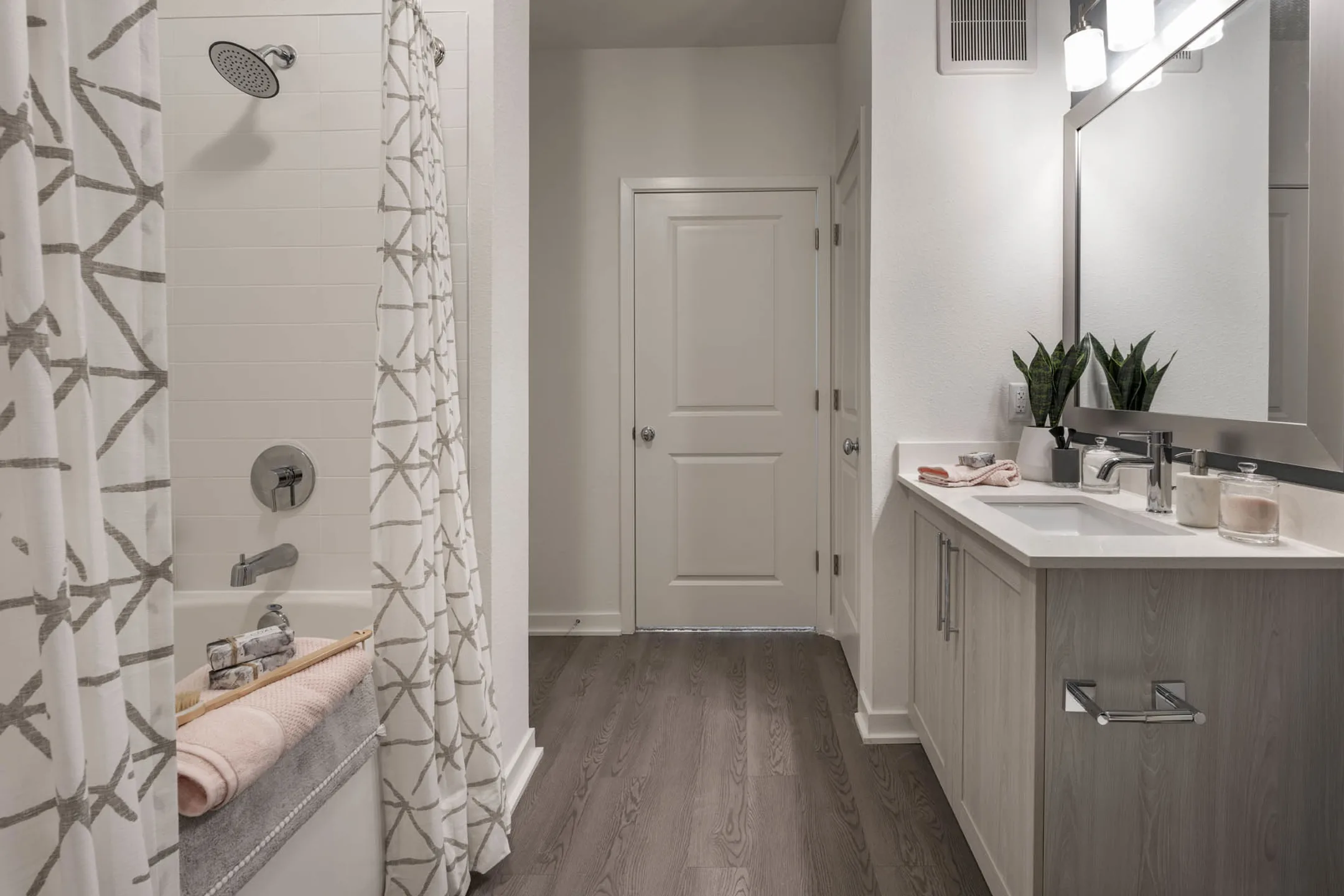 Bathroom - Essex Luxe Apartments - Orlando, FL