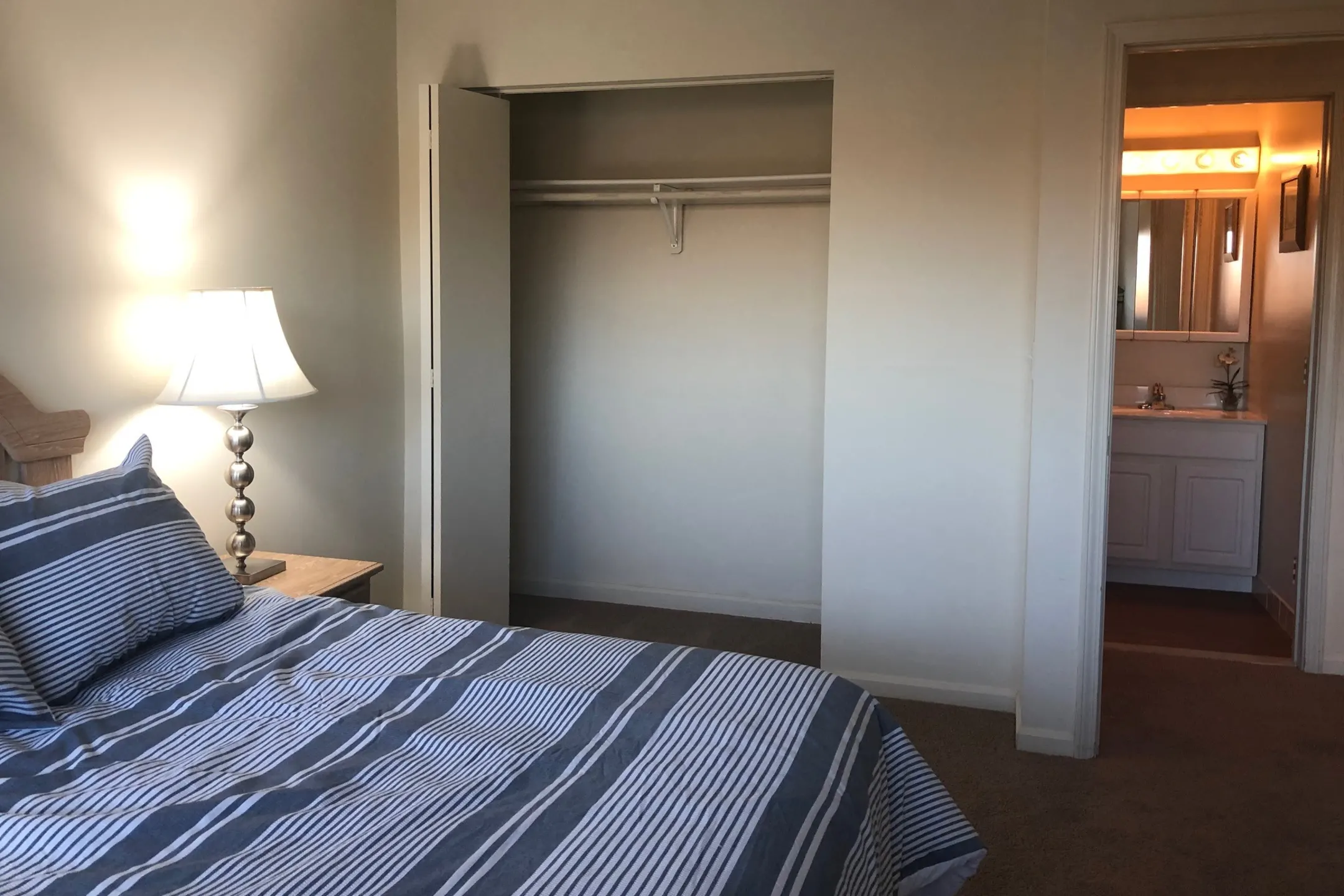 Autumn Ridge 1501 Little Gloucester Rd Blackwood, NJ Apartments for