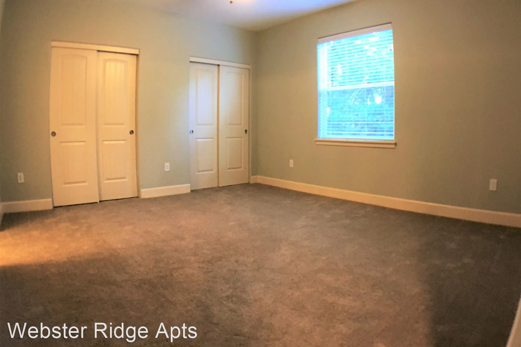 Bedroom - Webster Ridge Apartments - Gladstone, OR