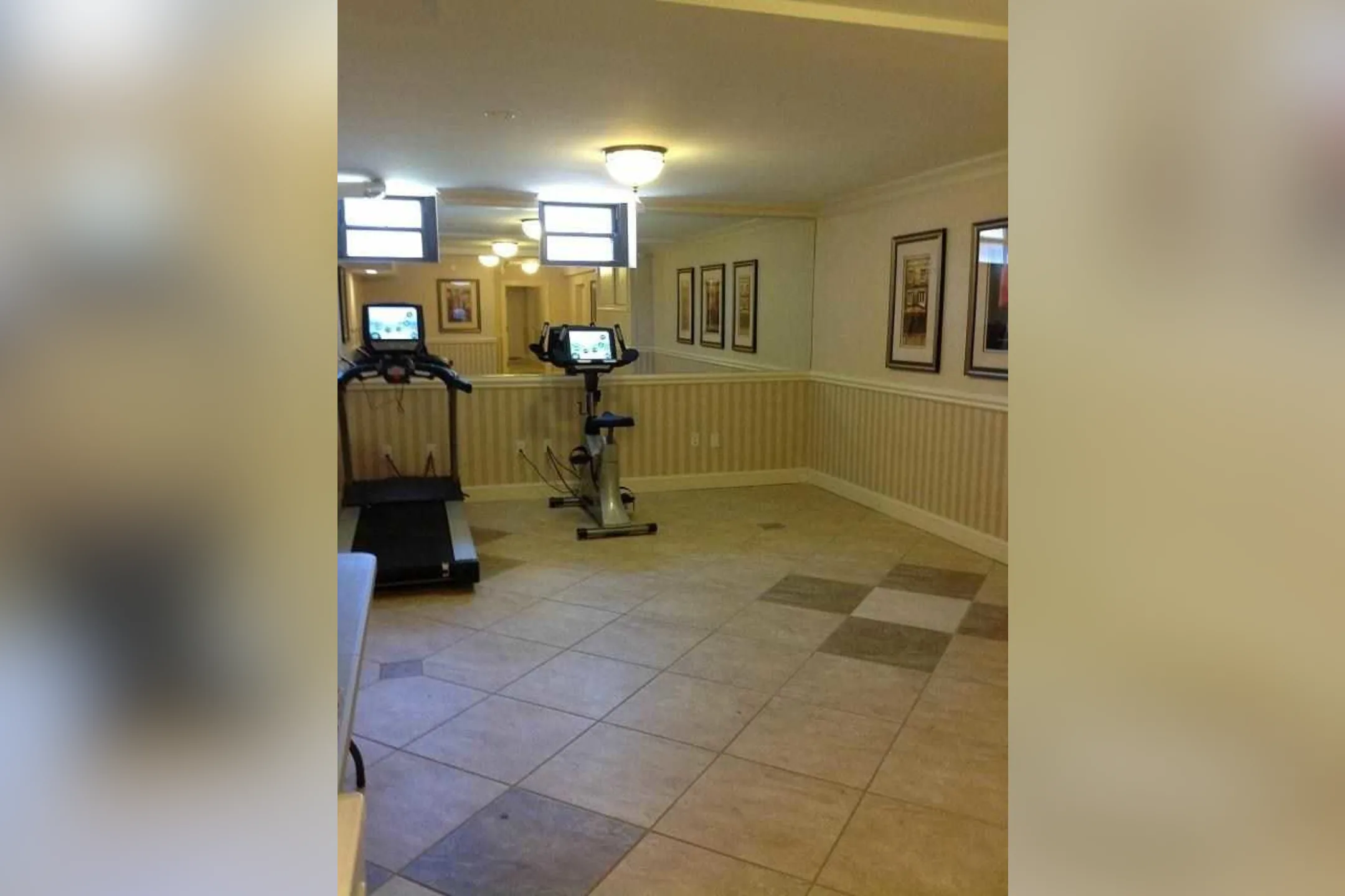 Fitness Weight Room - Fairfield Courtyard at Woodmere - Woodmere, NY