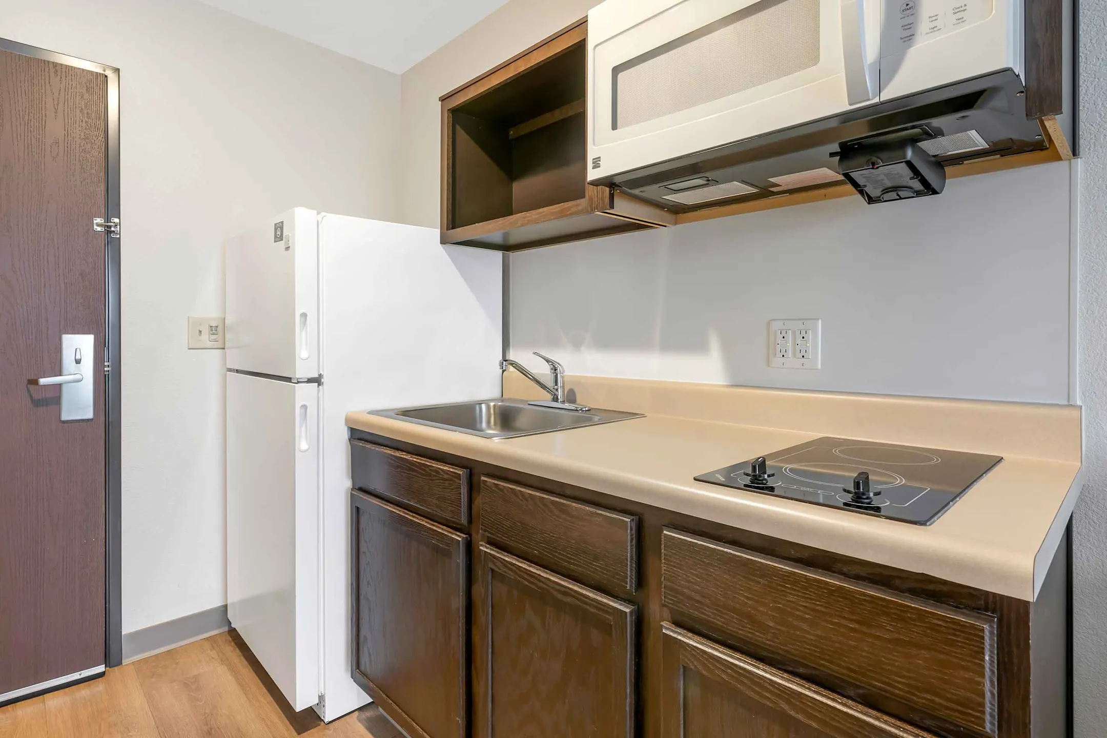 Kitchen - Furnished Studio - Louisville - Airport - Louisville, KY