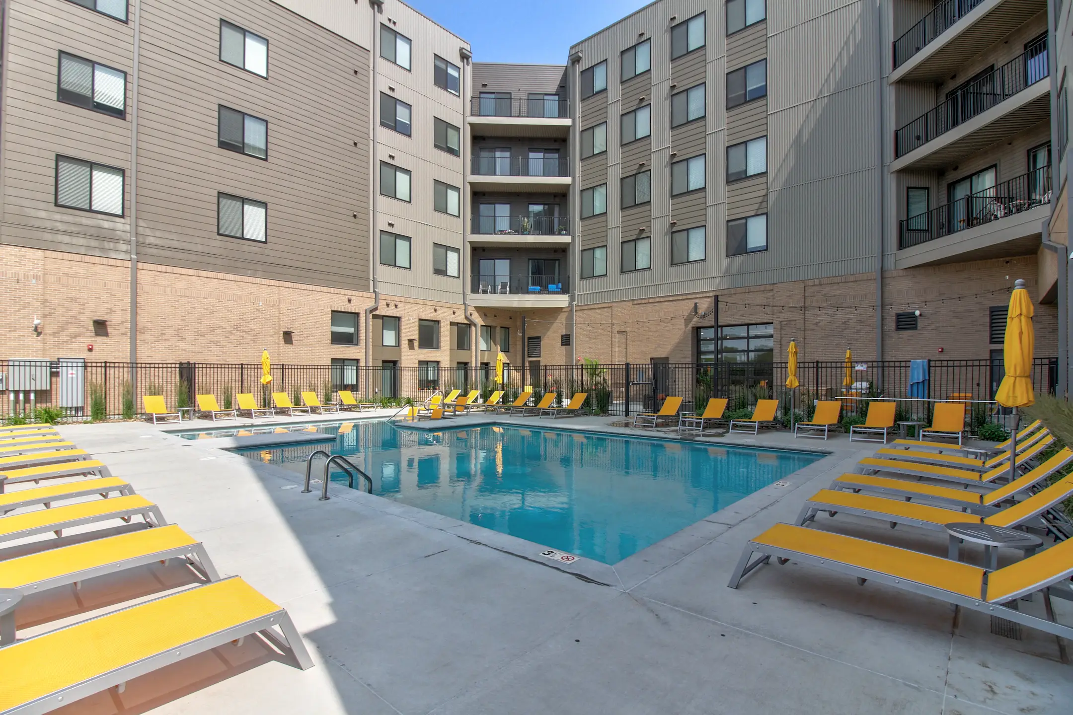The Flats at Leighton District Apartments Lincoln, NE 68504
