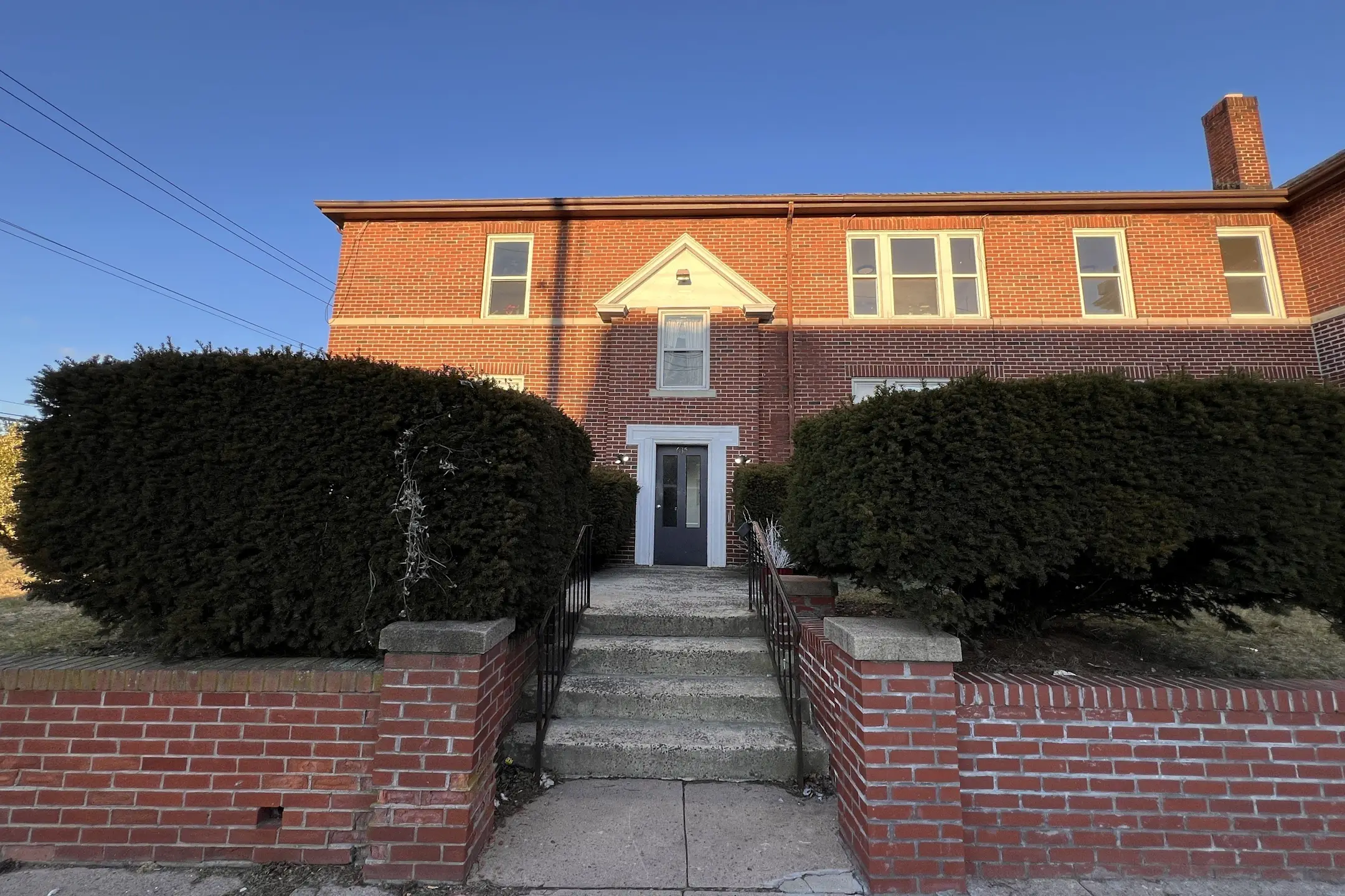 635 2nd Ave Unit 4  