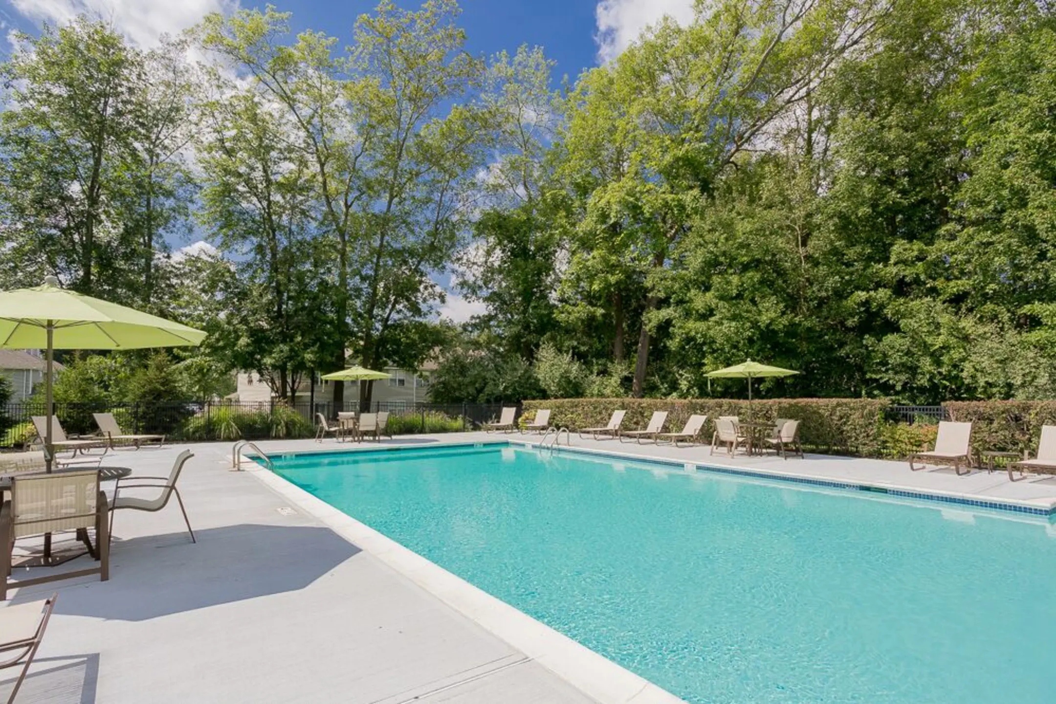 Stonegate Apartments Apartments Middle Island, NY 11953