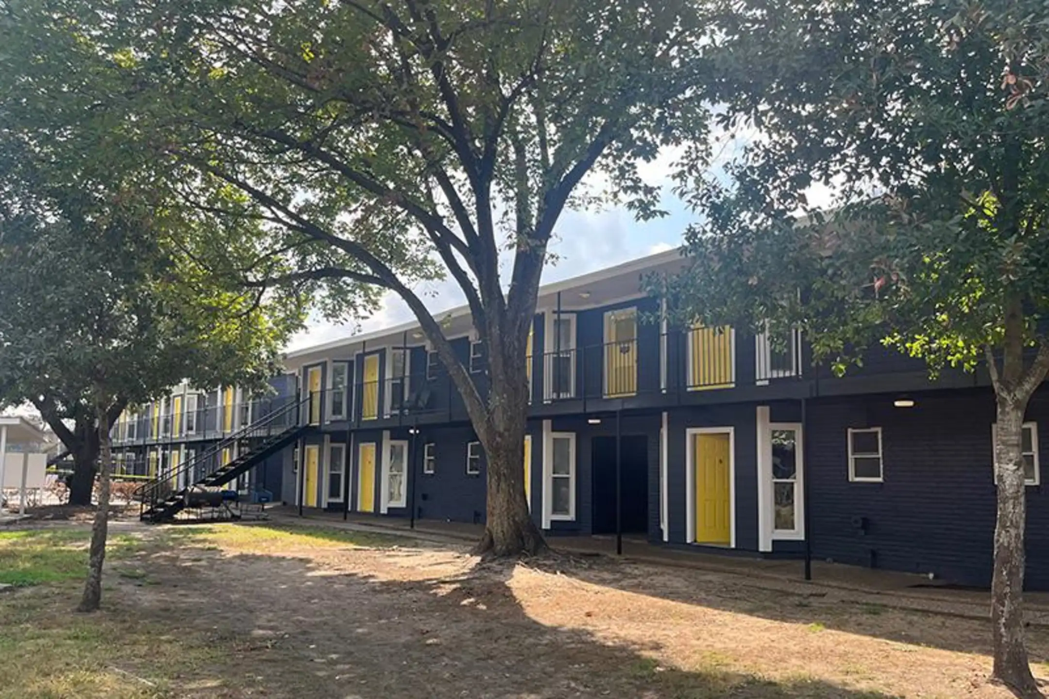 Royal Wayside Apartments Apartments Houston, TX 77023