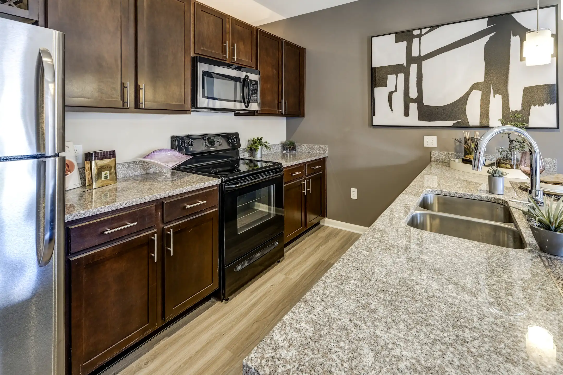 Sophia Square Apartments Carmel, IN 46032