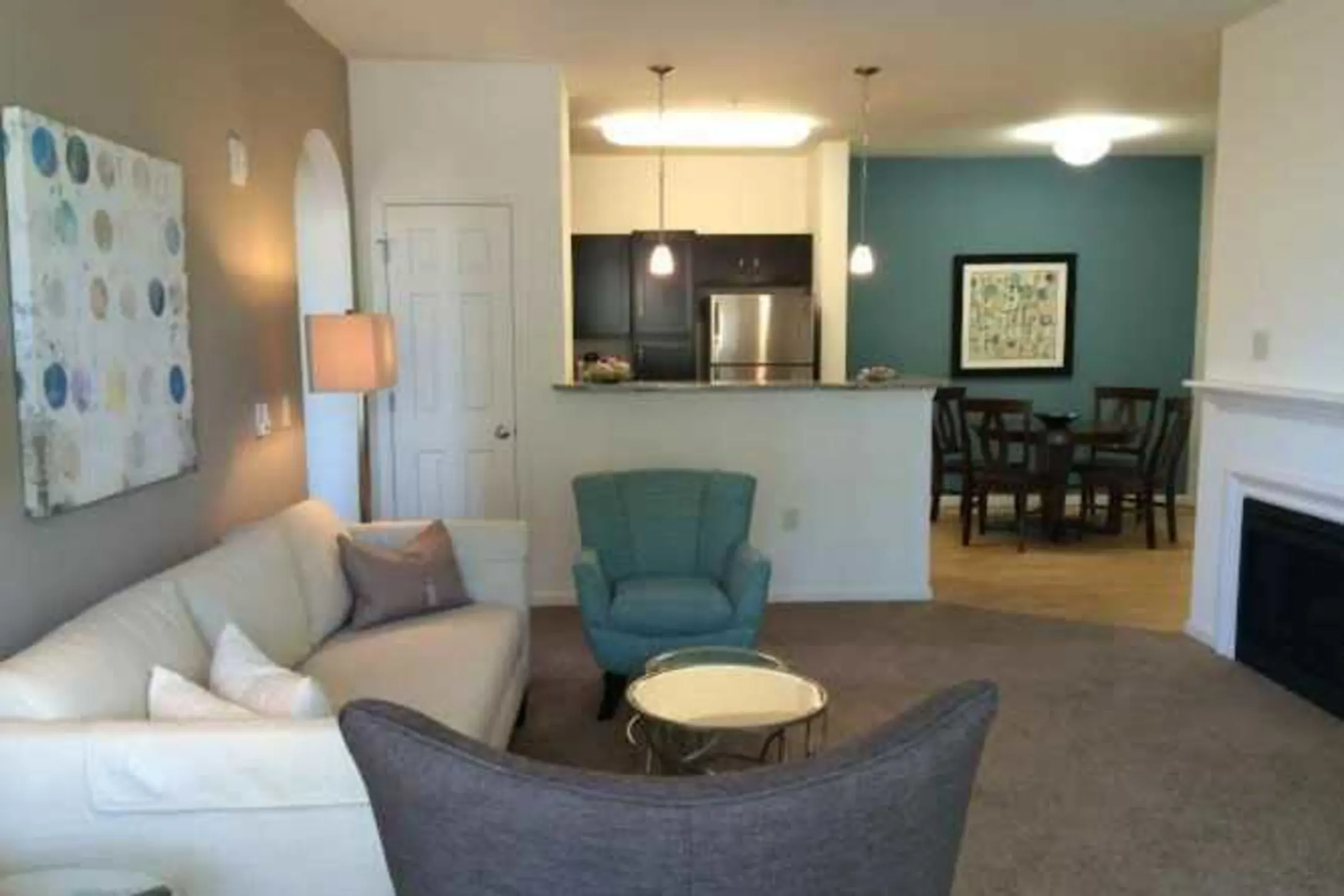 Living Room - Highlands at Huckleberry Ridge - Blacksburg, VA