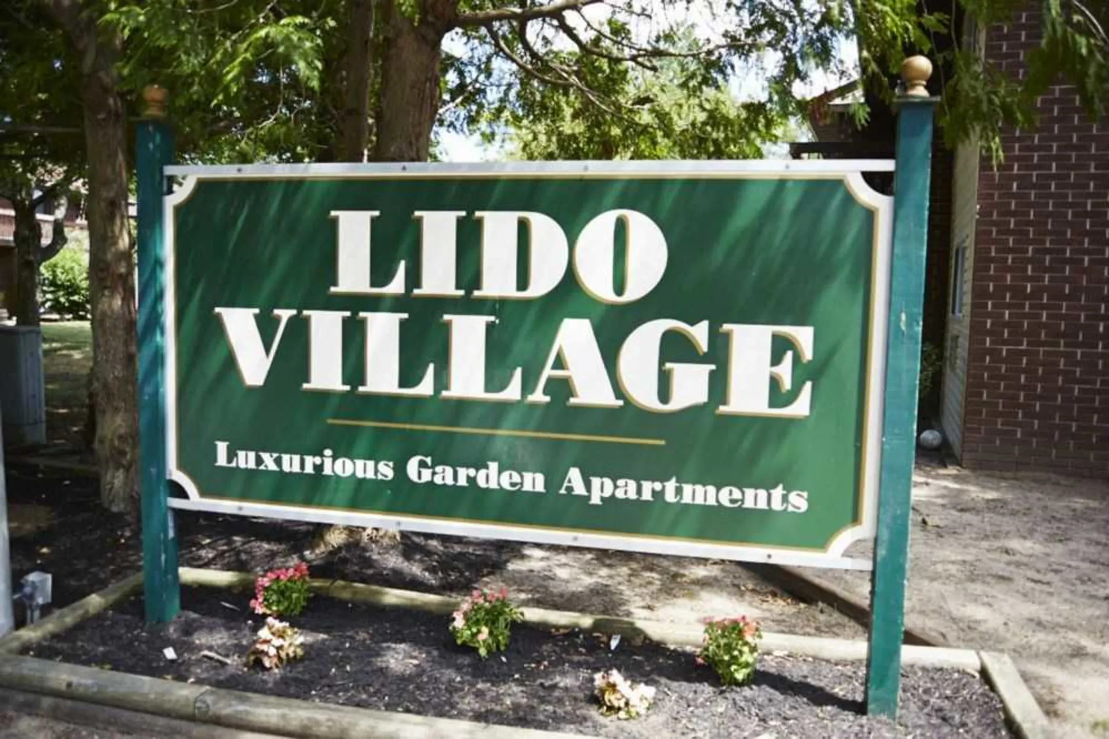 Community Signage - Lido Village - Eatontown, NJ