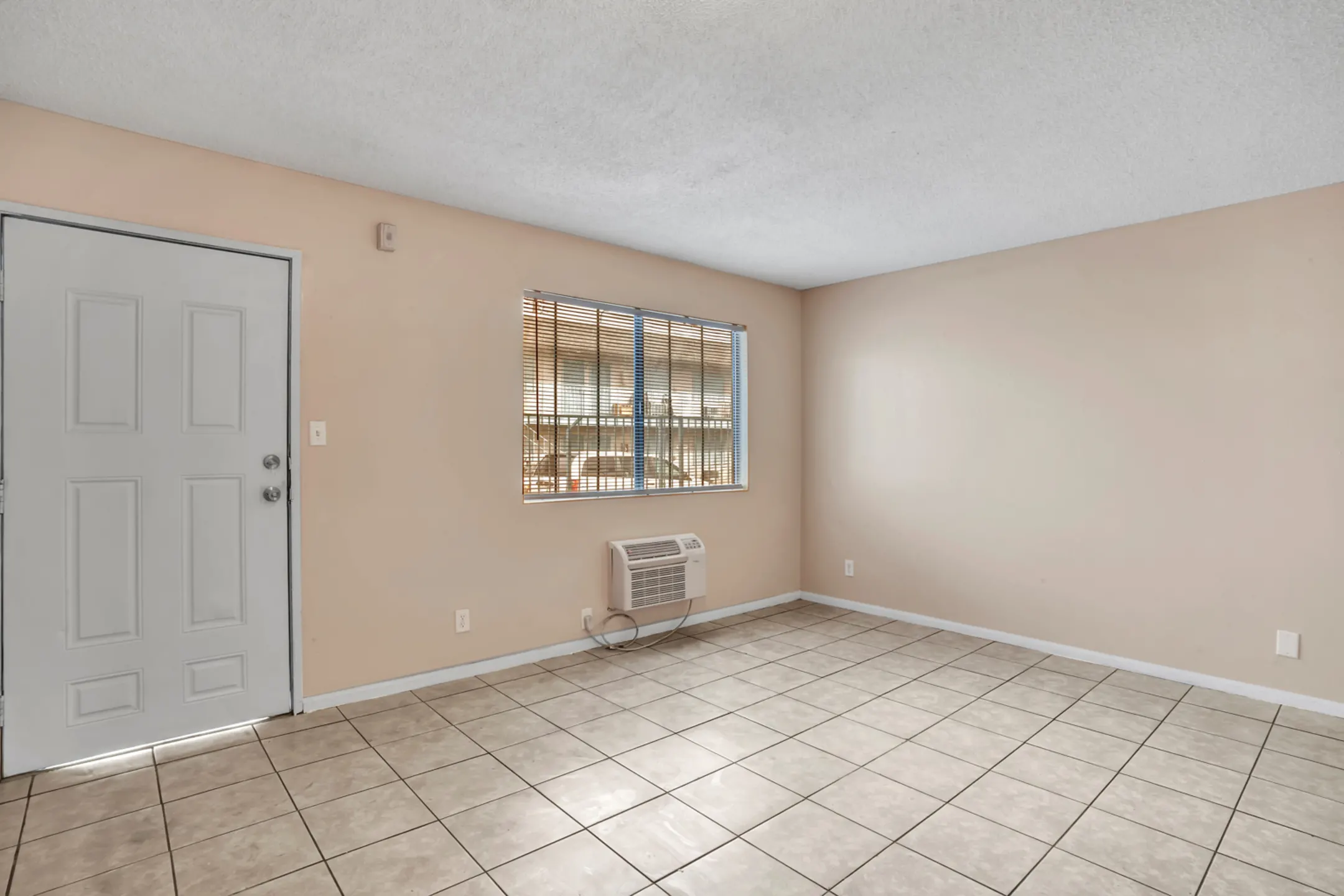 Fremont Palms Apartments - 2540 Fremont St | Las Vegas, NV Apartments ...