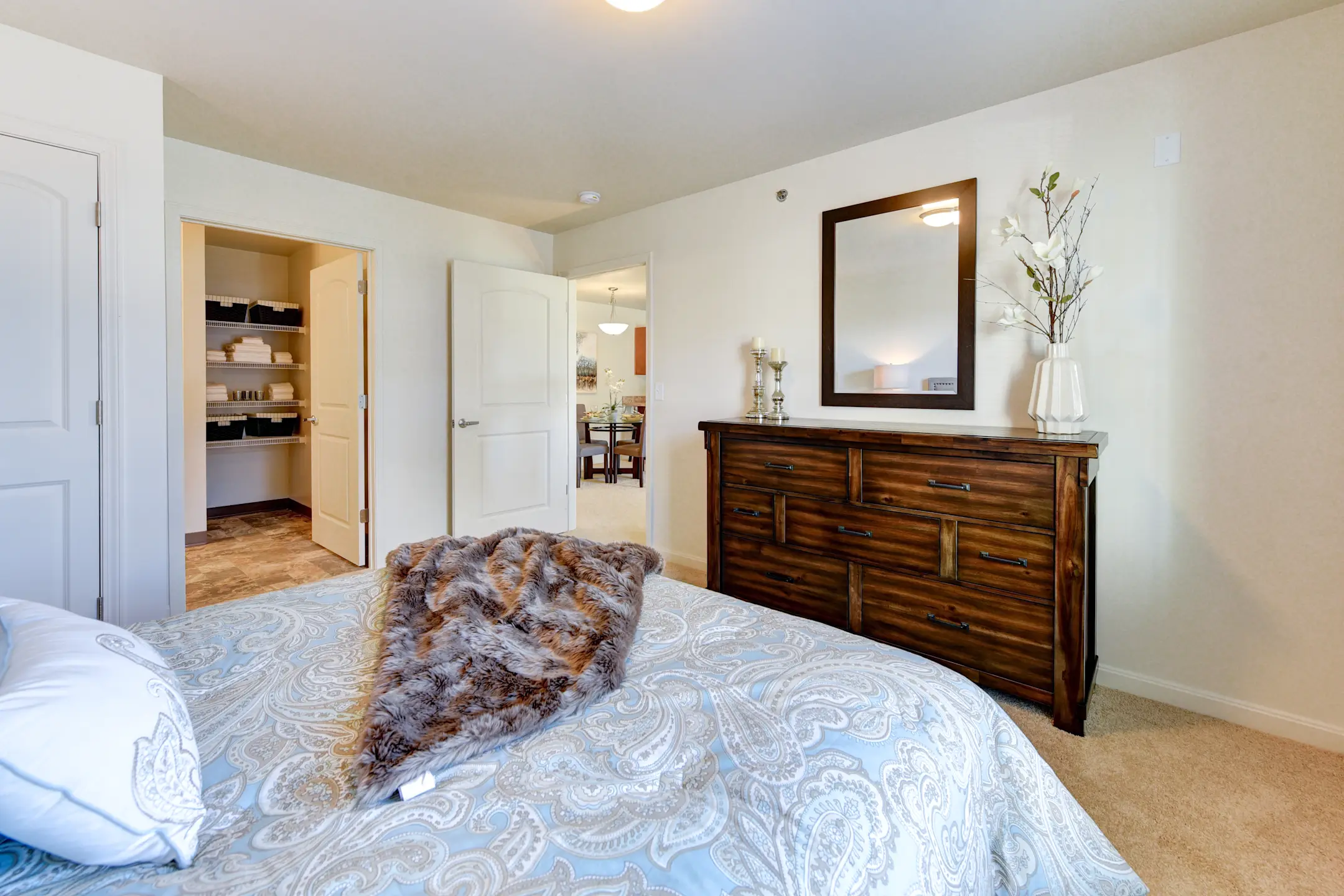 Bedroom - Kings Pointe Senior Apartments - Sylvania, OH