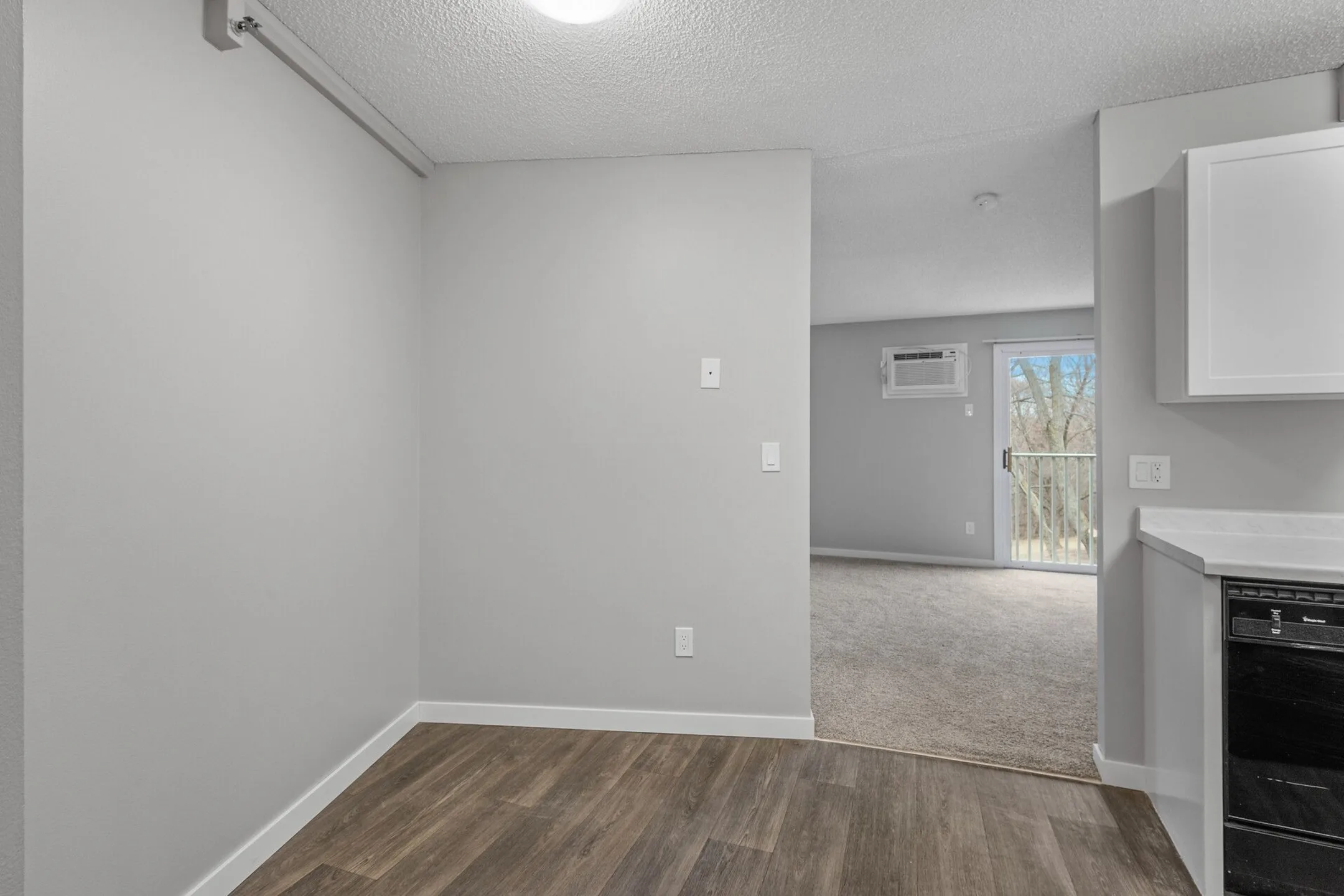 Hillcrest Place Apartments Apartments Saint Paul, MN 55117