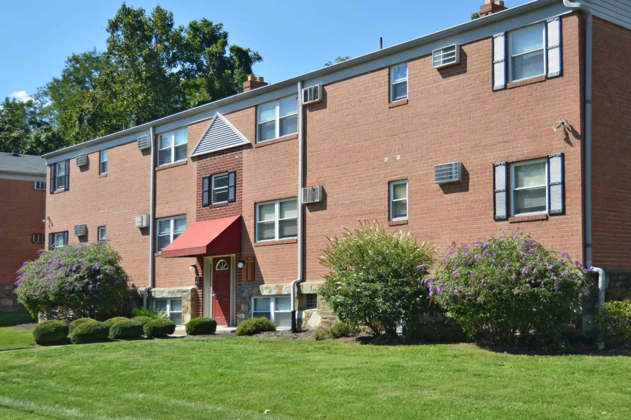 Cedar Glen Apartments - 9140 Old Bustleton Ave | Philadelphia, PA ...