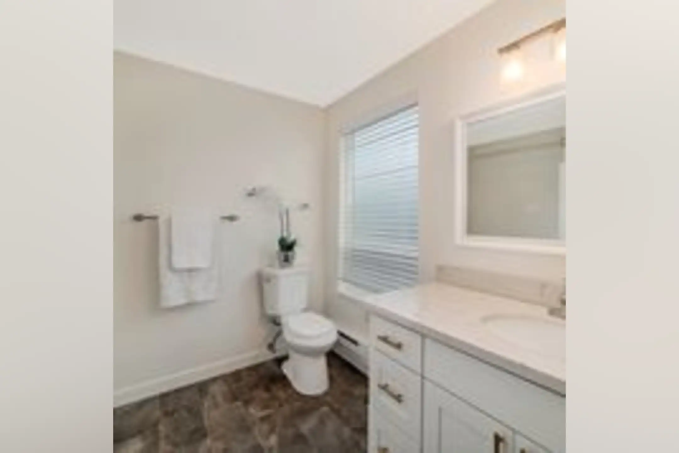 Bathroom - Redondo - Federal Way, WA