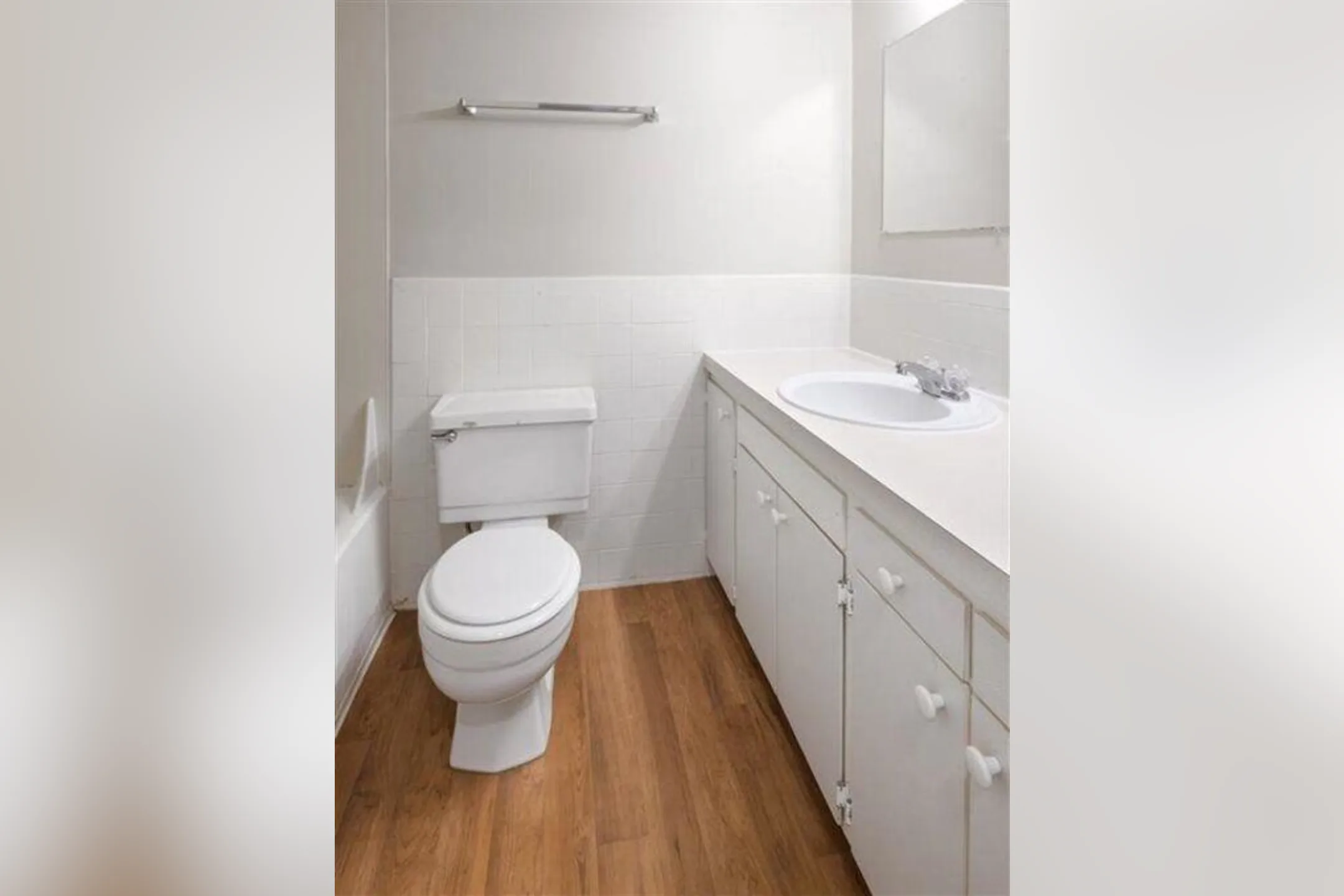 Bathroom - Irvington - Portland, OR