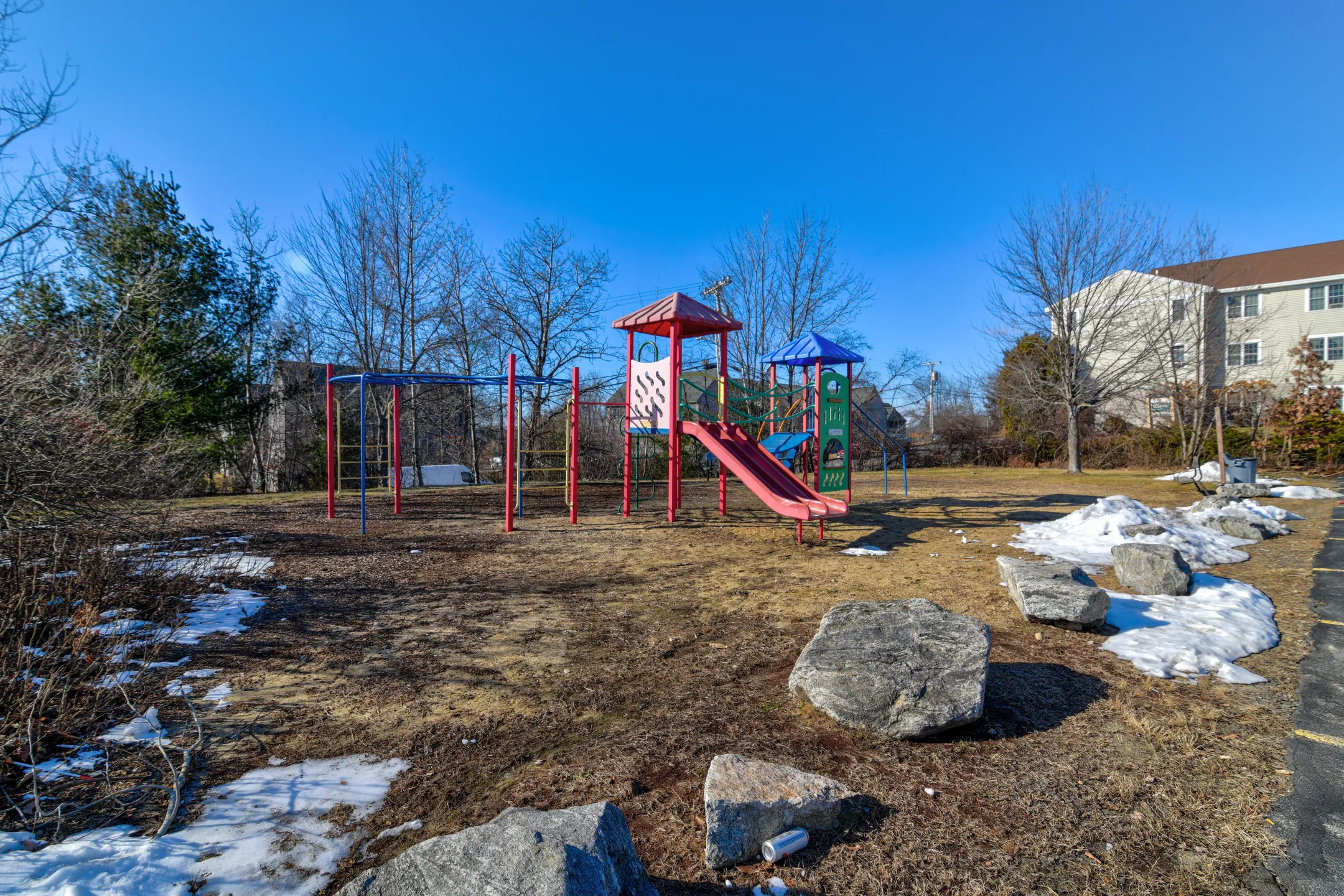 The Residences at Summit Pointe Apartments Manchester, NH 03104