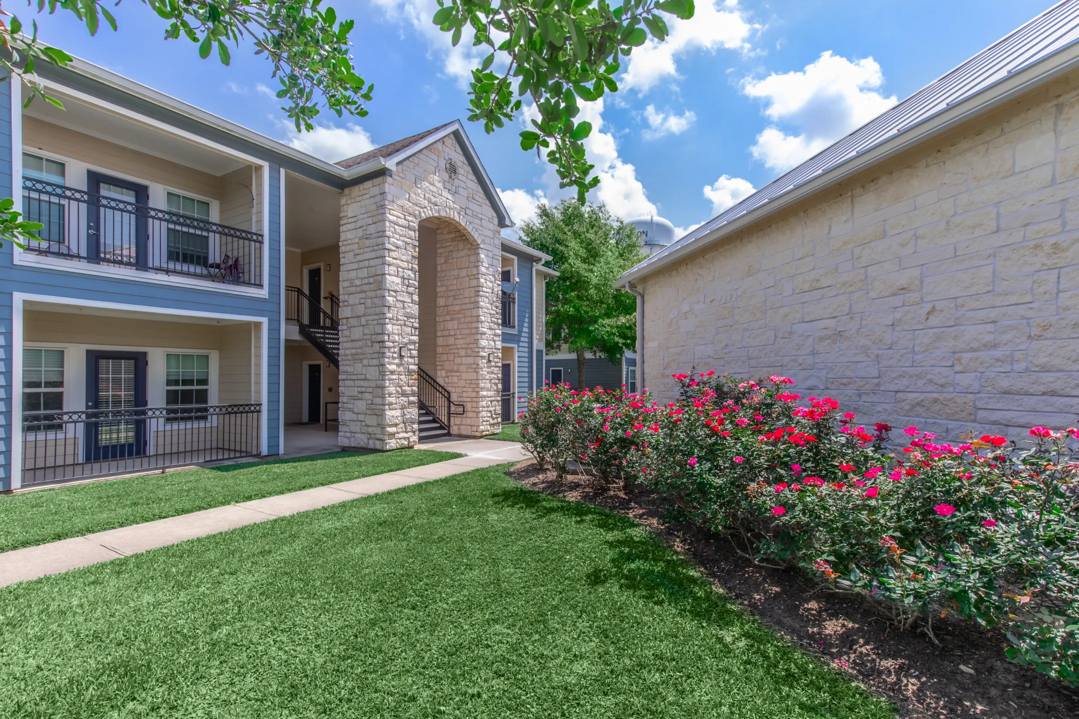 The Residence at Lake Jackson Apartments Lake Jackson, TX 77566