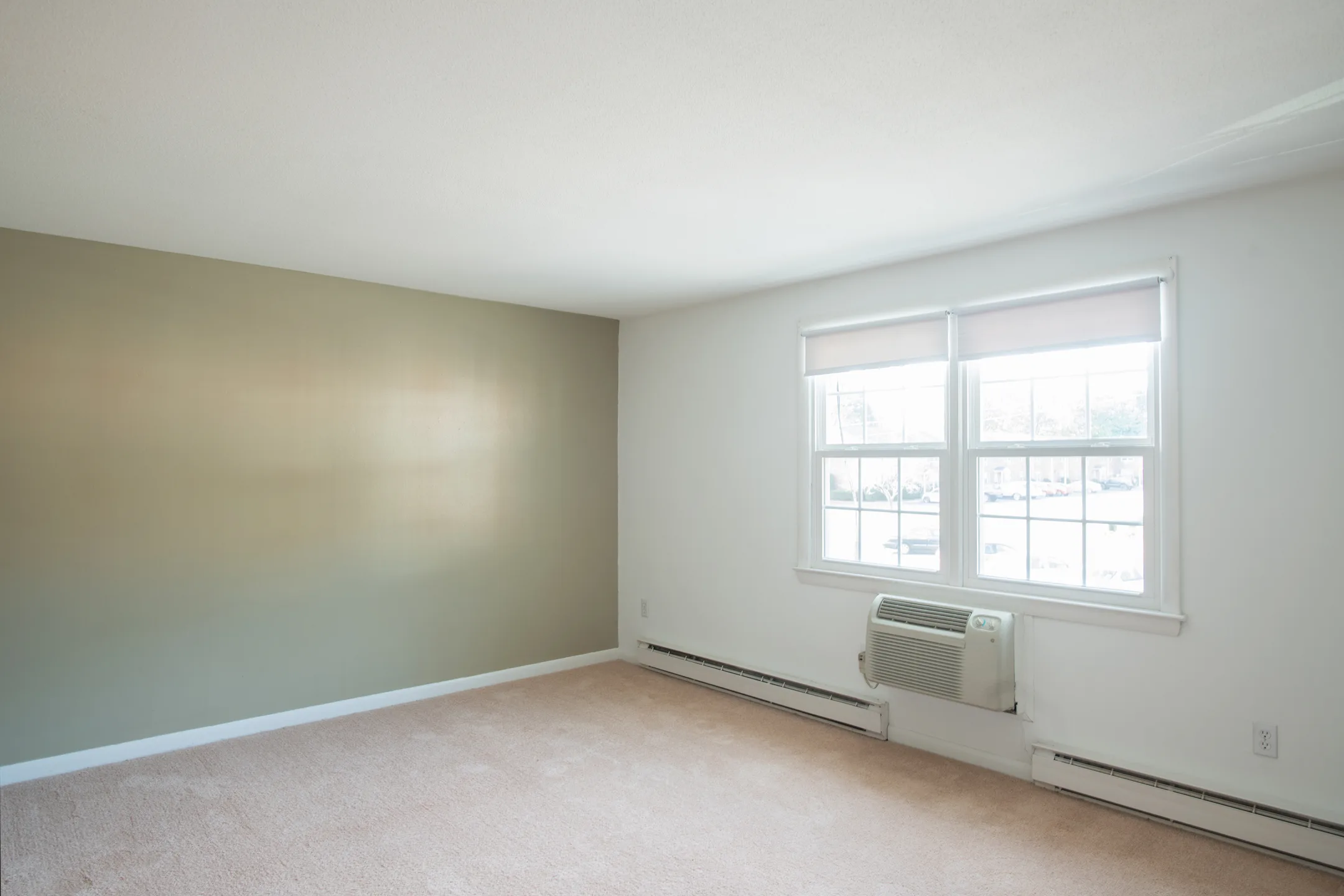 Coachlight Village 1 Belden Ct Agawam, MA Apartments for Rent Rent.