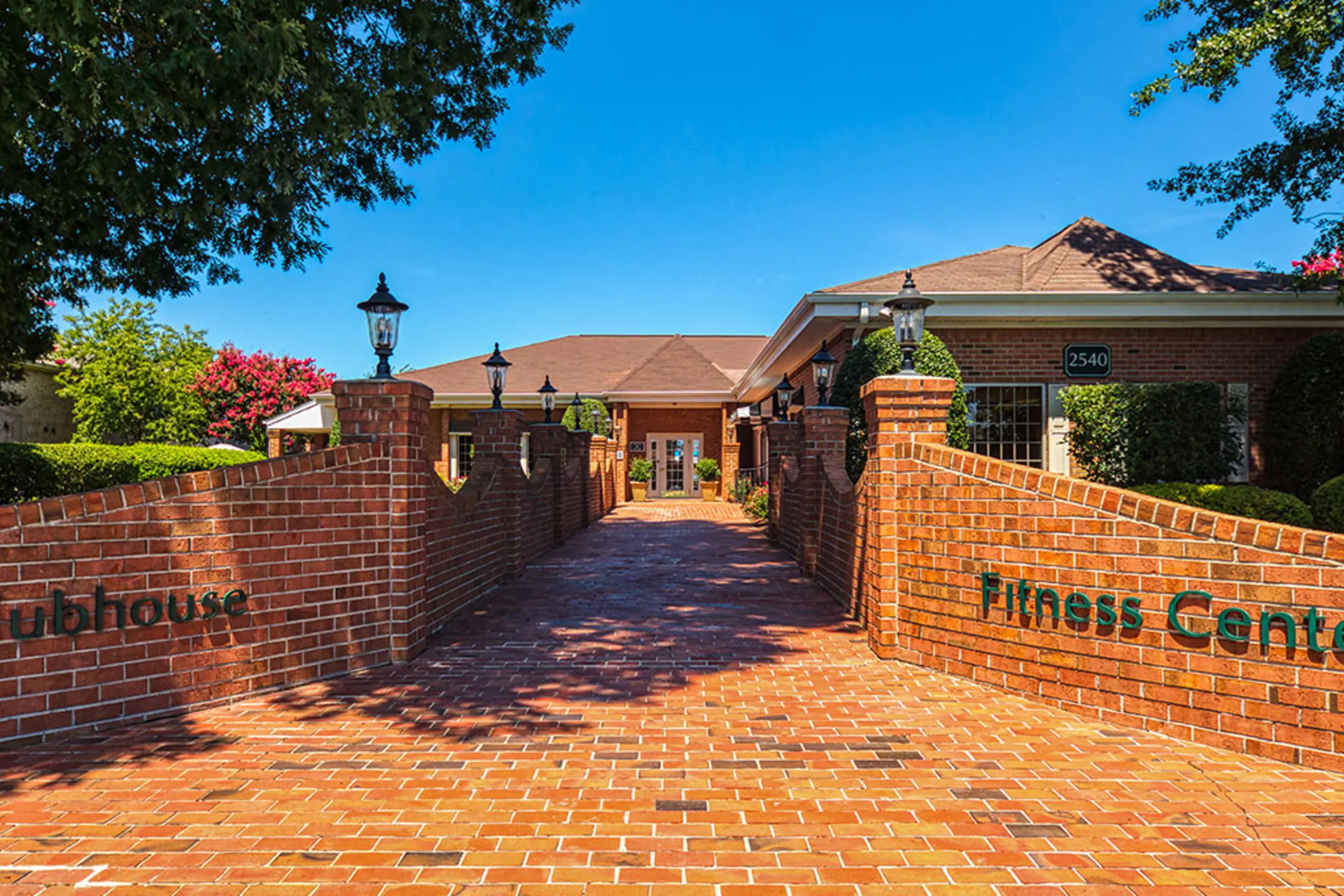 Holly Point 2540 Holly Point Blvd Chesapeake, VA Apartments for