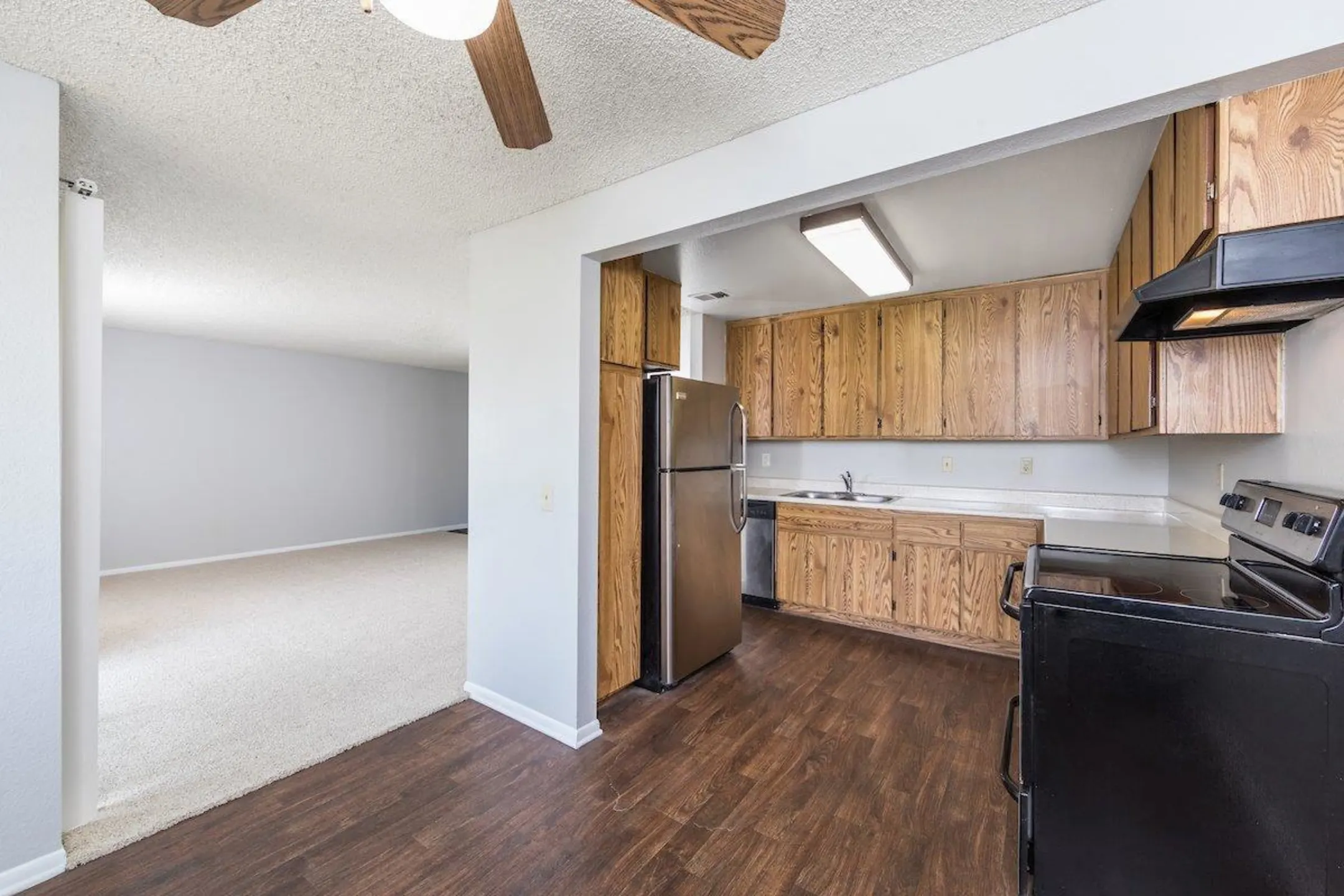 Boulder Creek Apartments 2442 Iowa Ave Riverside, CA Apartments for