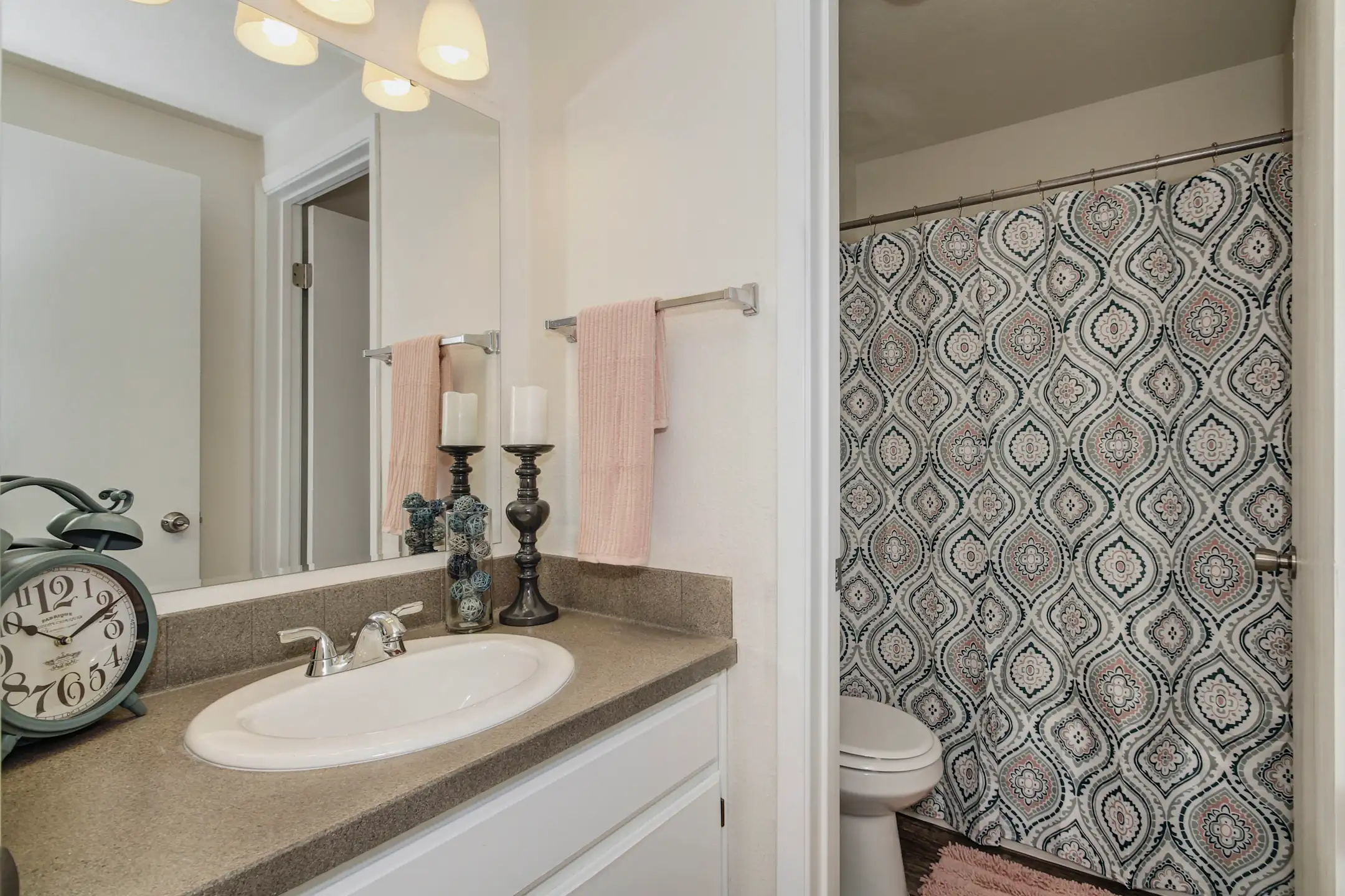 Bathroom - Aria on the River - Boise, ID