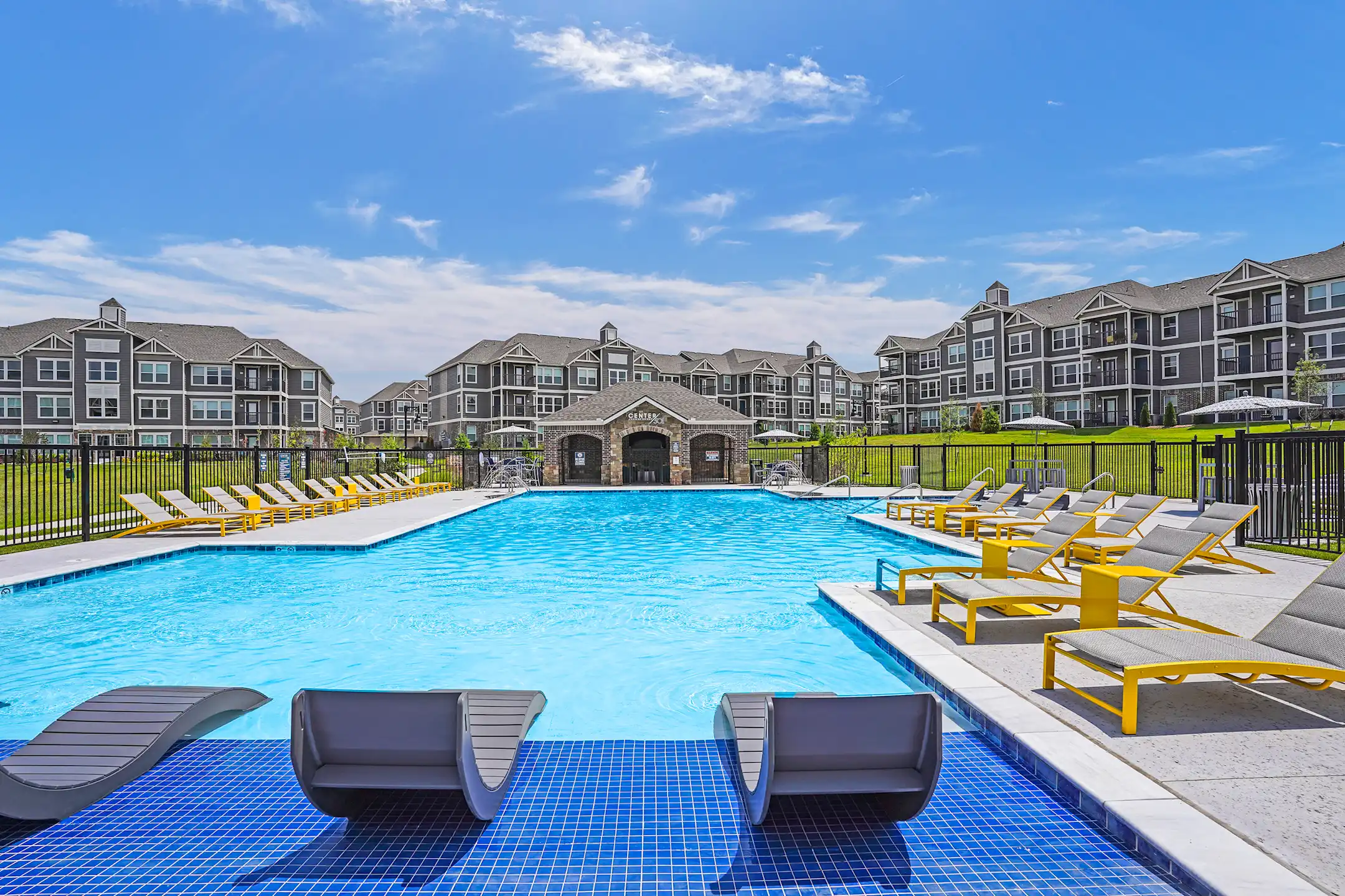 Center 301 Apartments Towne Center Dr & Markey Pkwy Belton, MO