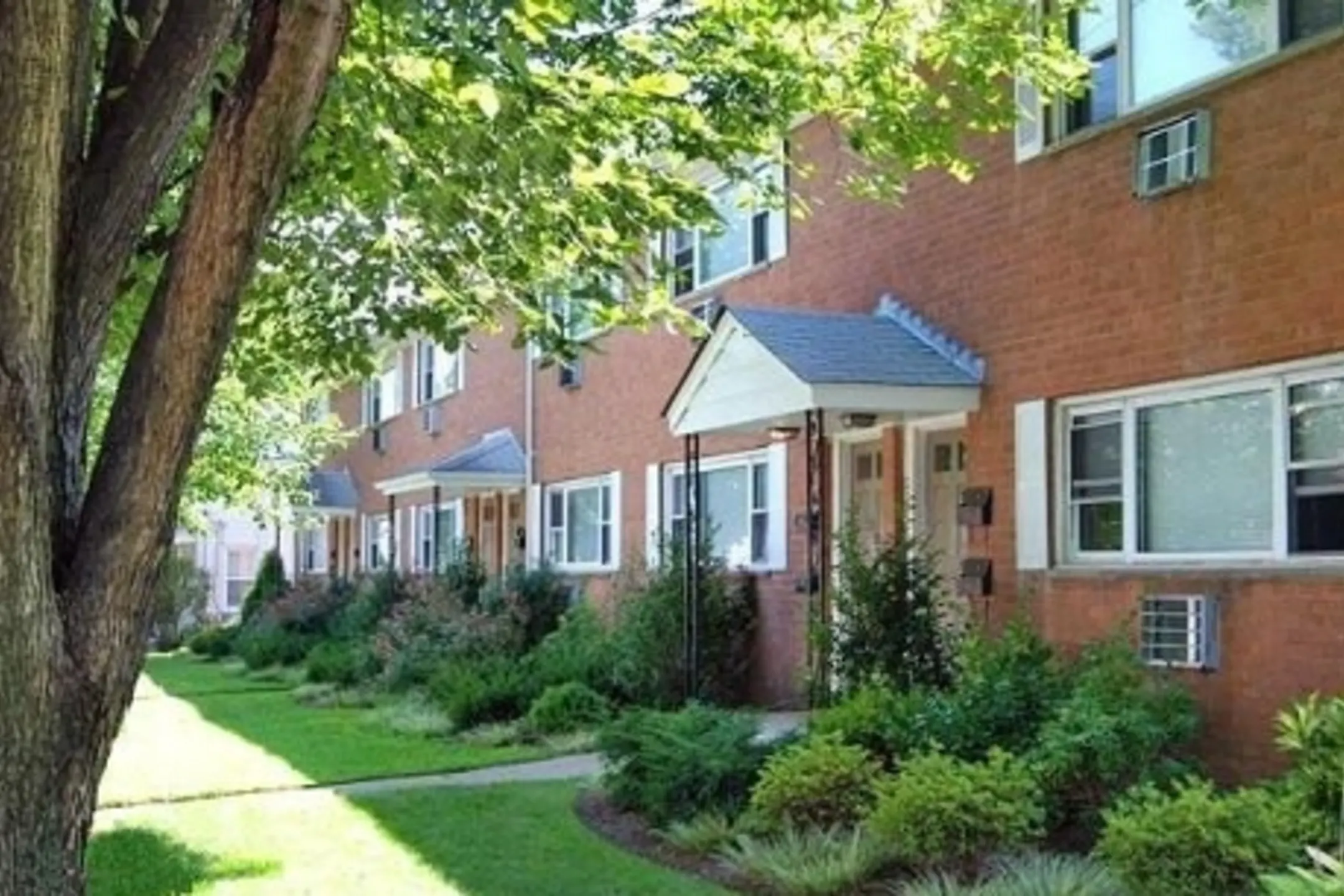 Hawthorne Commons at Lafayette 644 Lafayette Ave Hawthorne, NJ